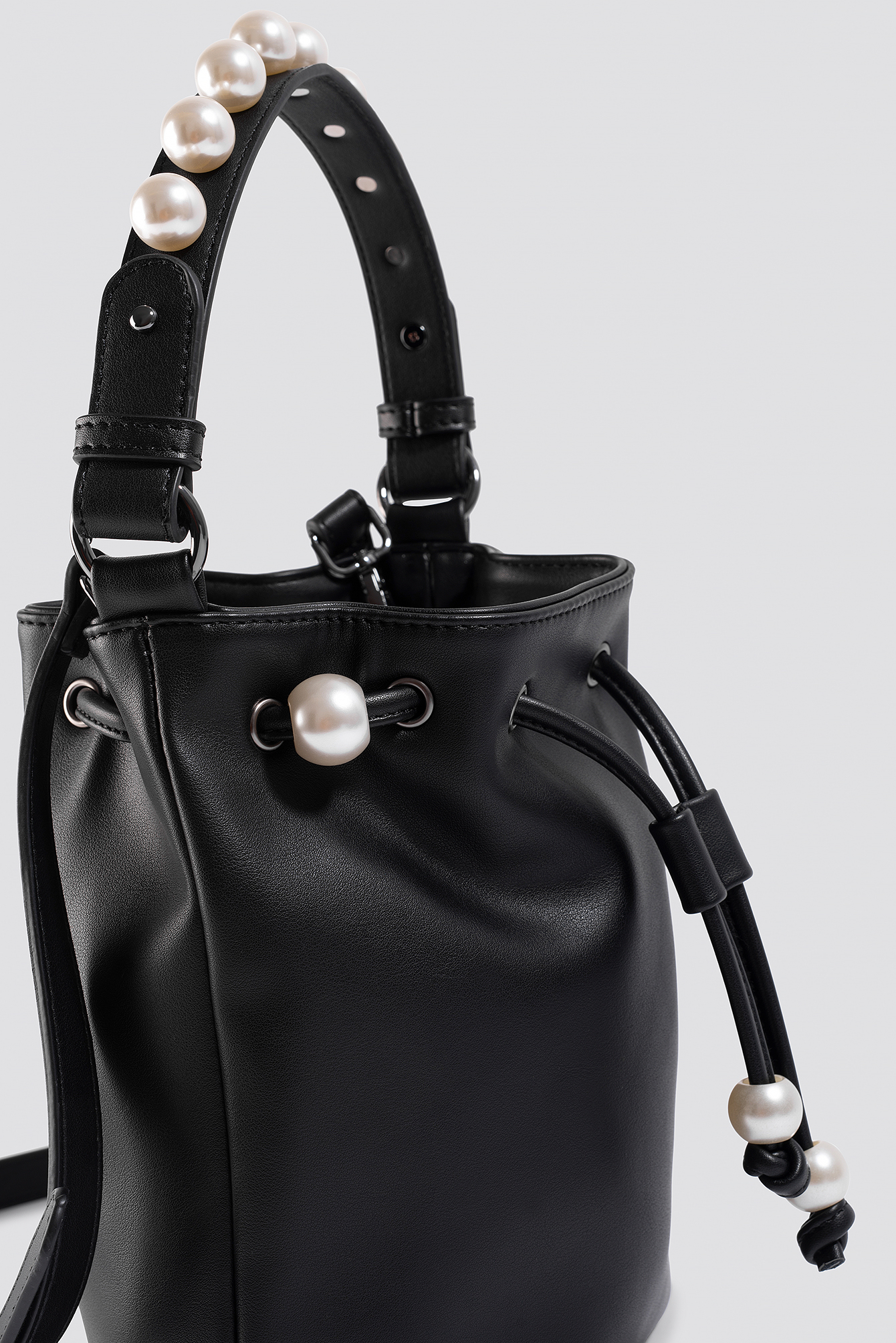 Black Pearl pouch bag