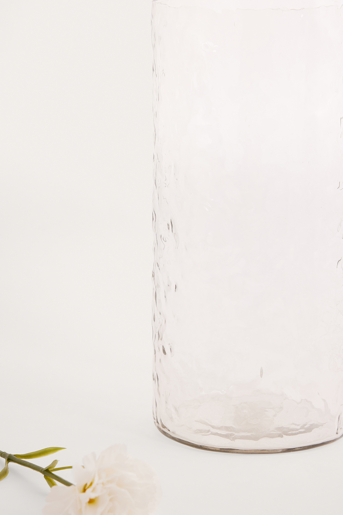 Glass Vase en verre martelé
