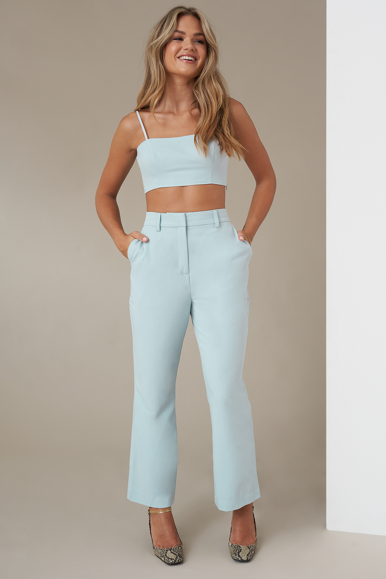 Light Blue Pantalon De Costume Évasé