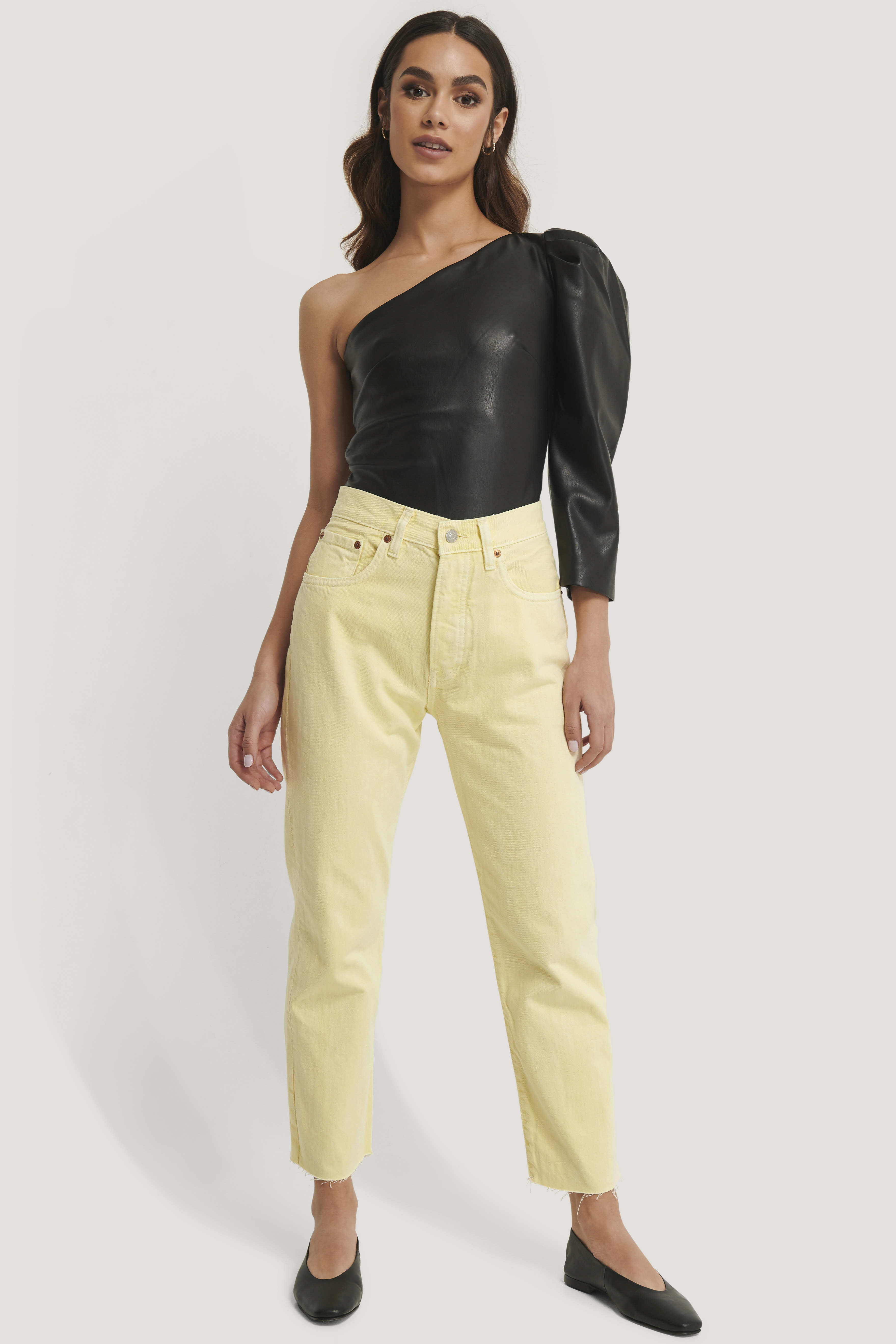 Pastel Yellow Jean Coupe Droite