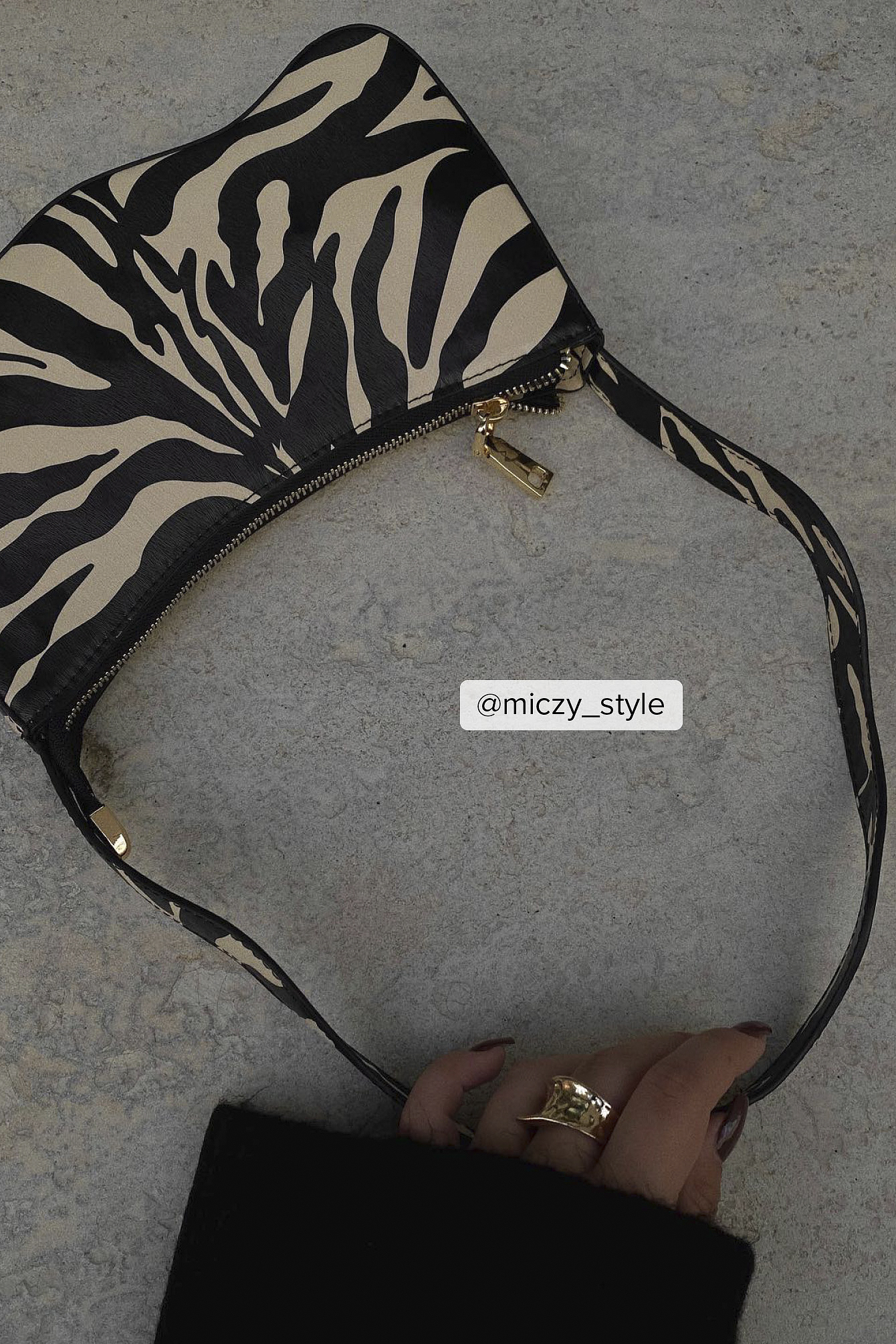 Black Zebra Sac baguette avec bandoulière ondulée