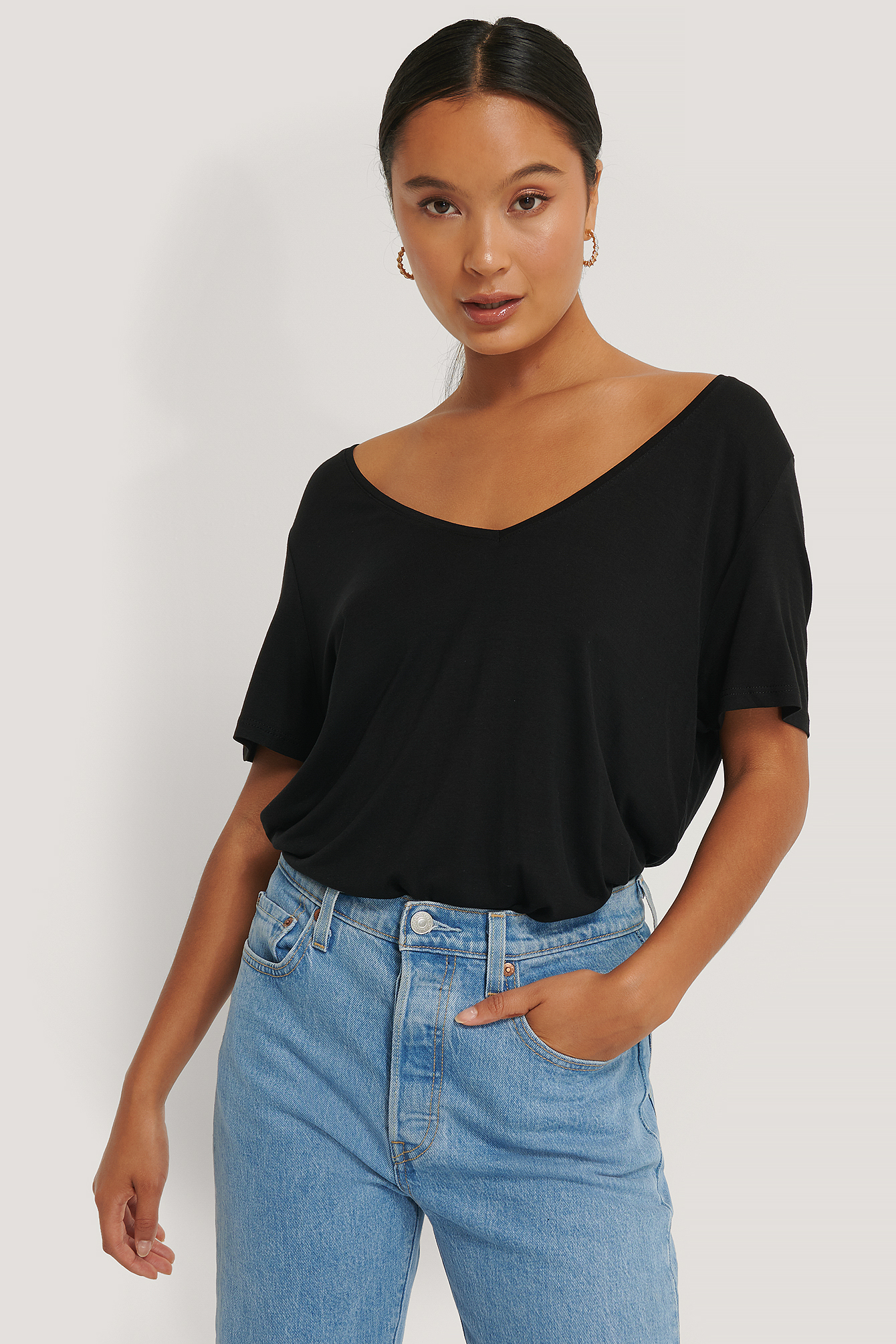 2-Pack V-Neck Tee