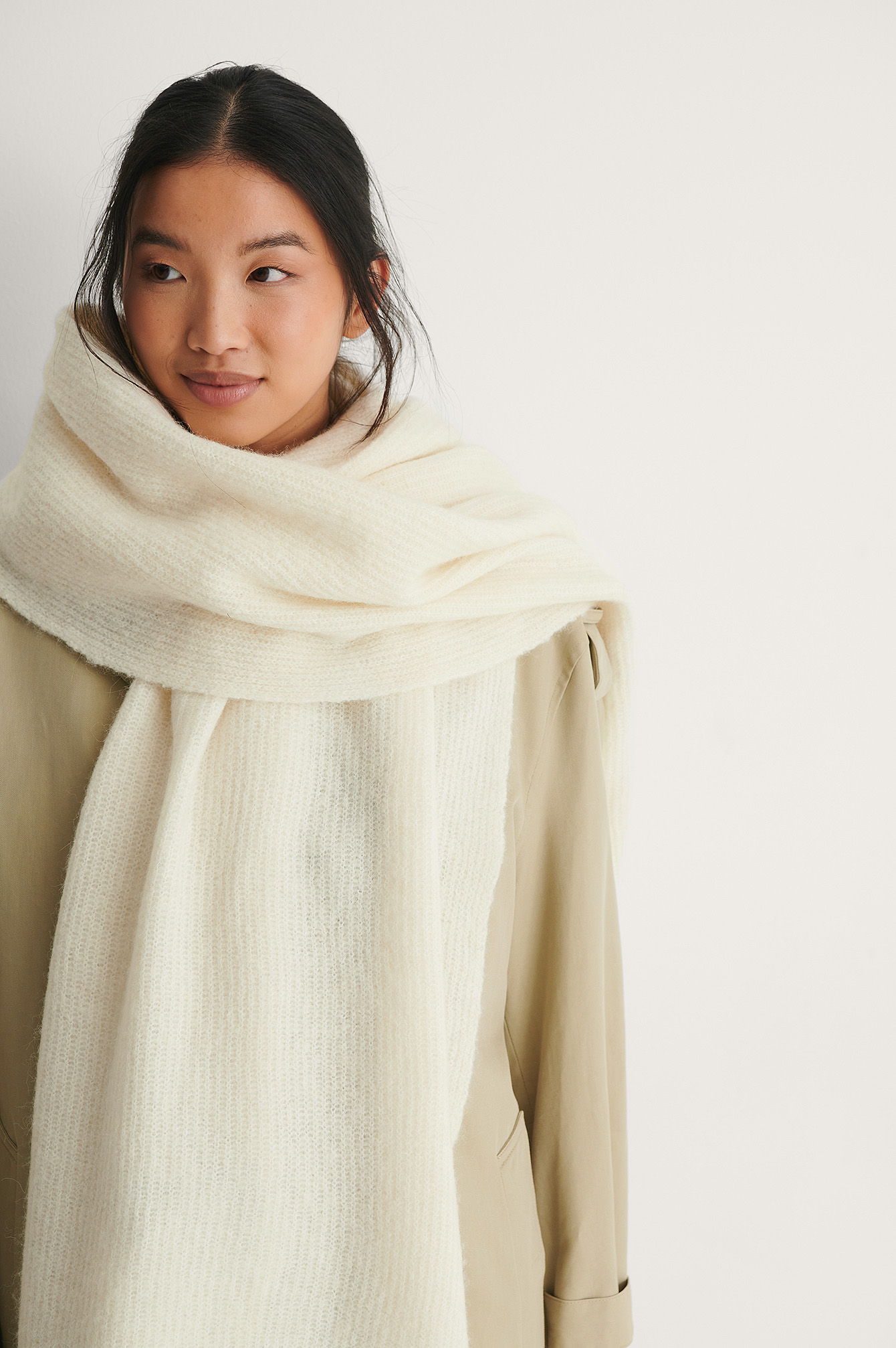 Écharpe en mélange d'alpaga Crème nakd.fr