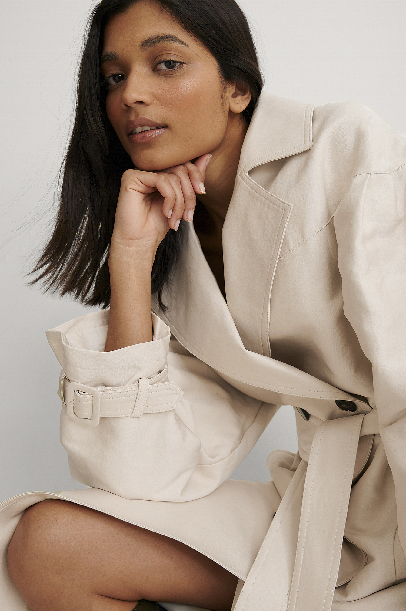 Light Beige Trench Ceinturé À Manches Ballon