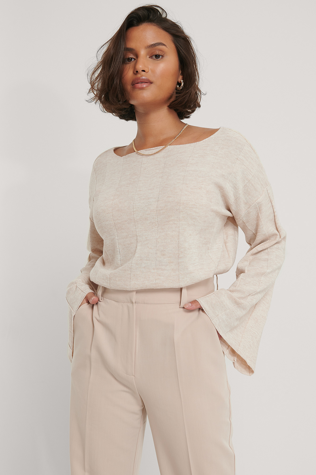 Light Beige Pull Court En Maille Côtelée