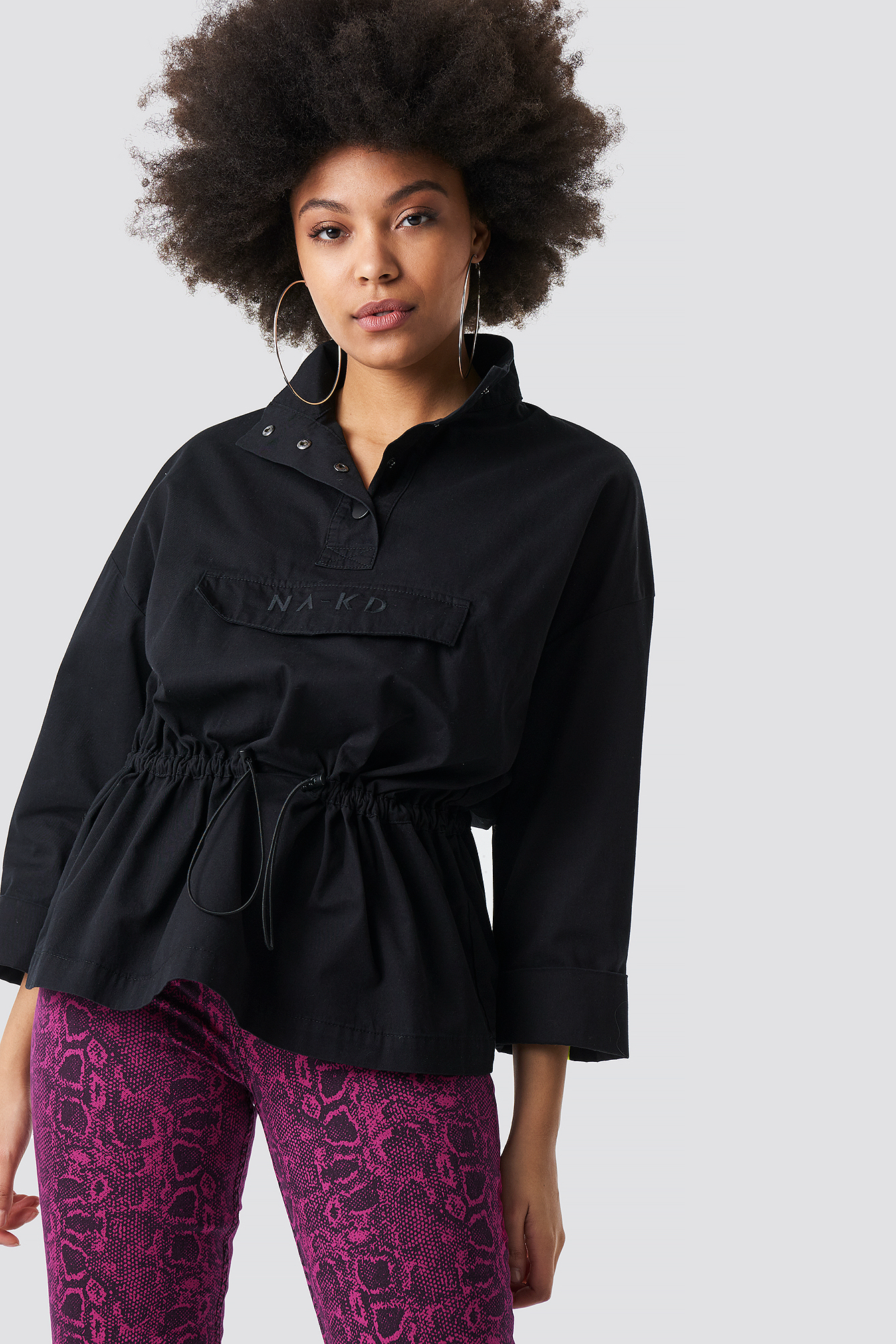 Black Button Up Pouch Anorak