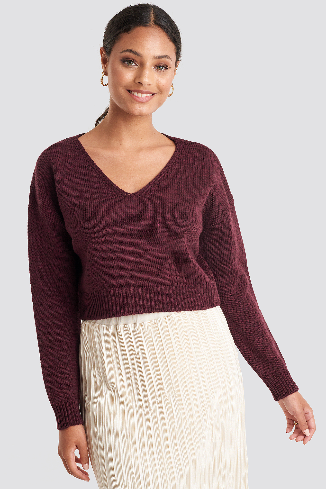 Bordeaux Cropped V-neck Knitted Sweater
