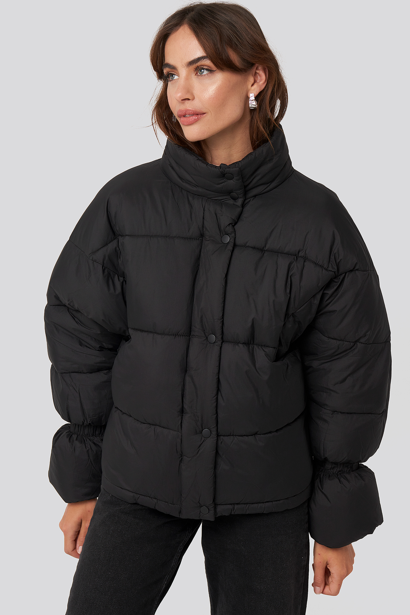 Black Elastic Detail Puffer Jacket
