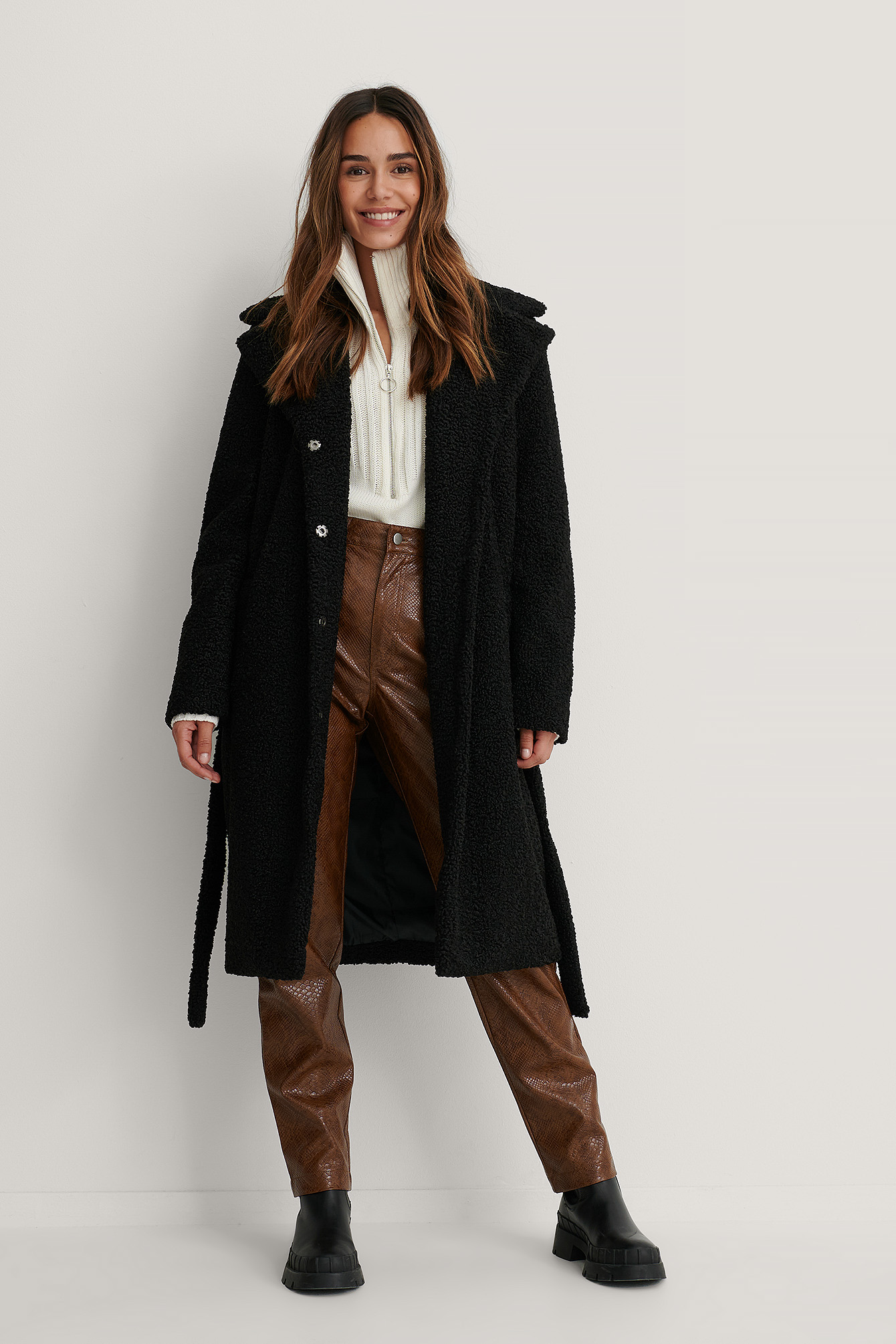 Black Manteau Long En Peluche Avec Ceinture