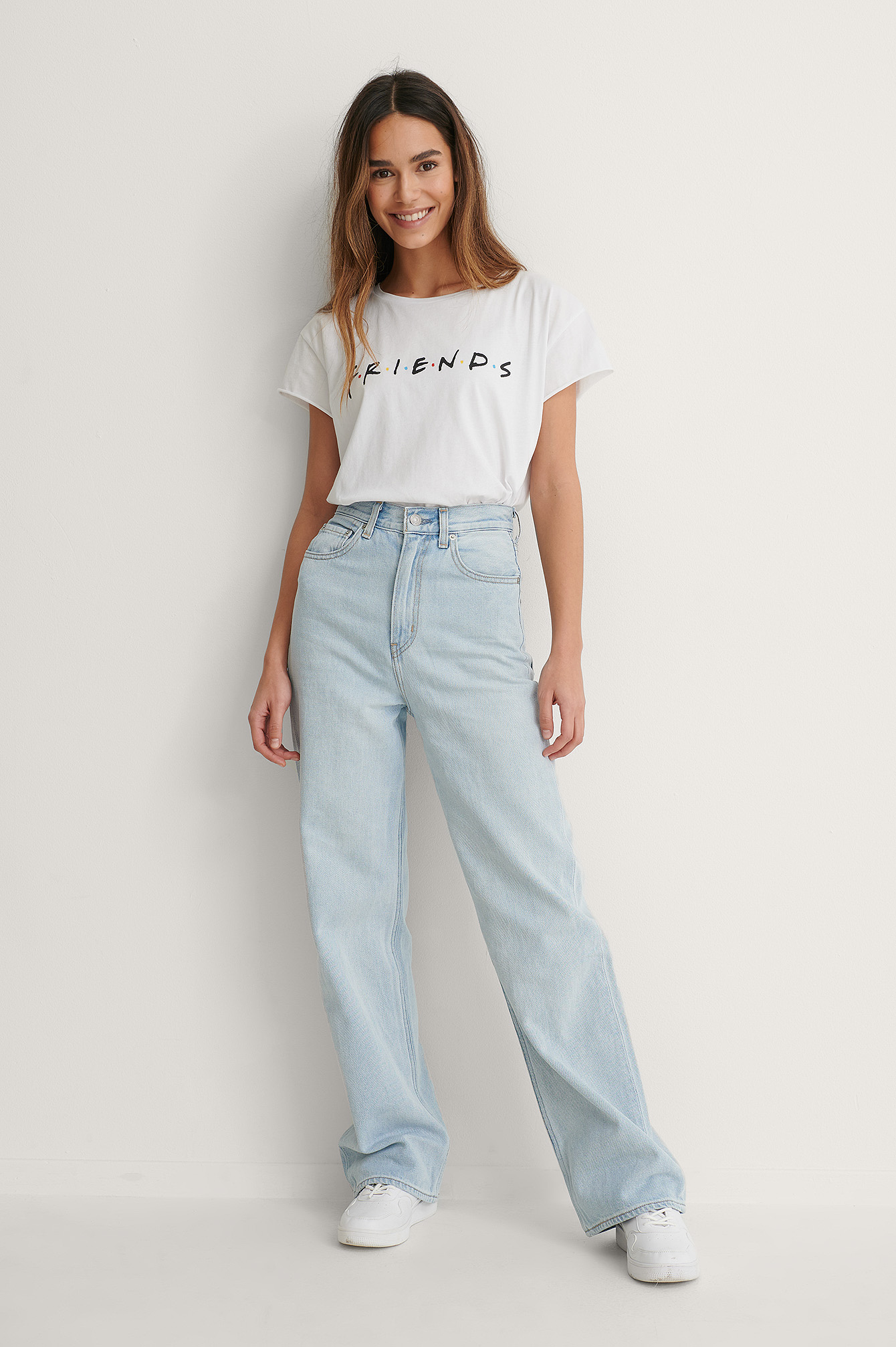 White Print Friends FRIENDS Print Raw Edge Tee