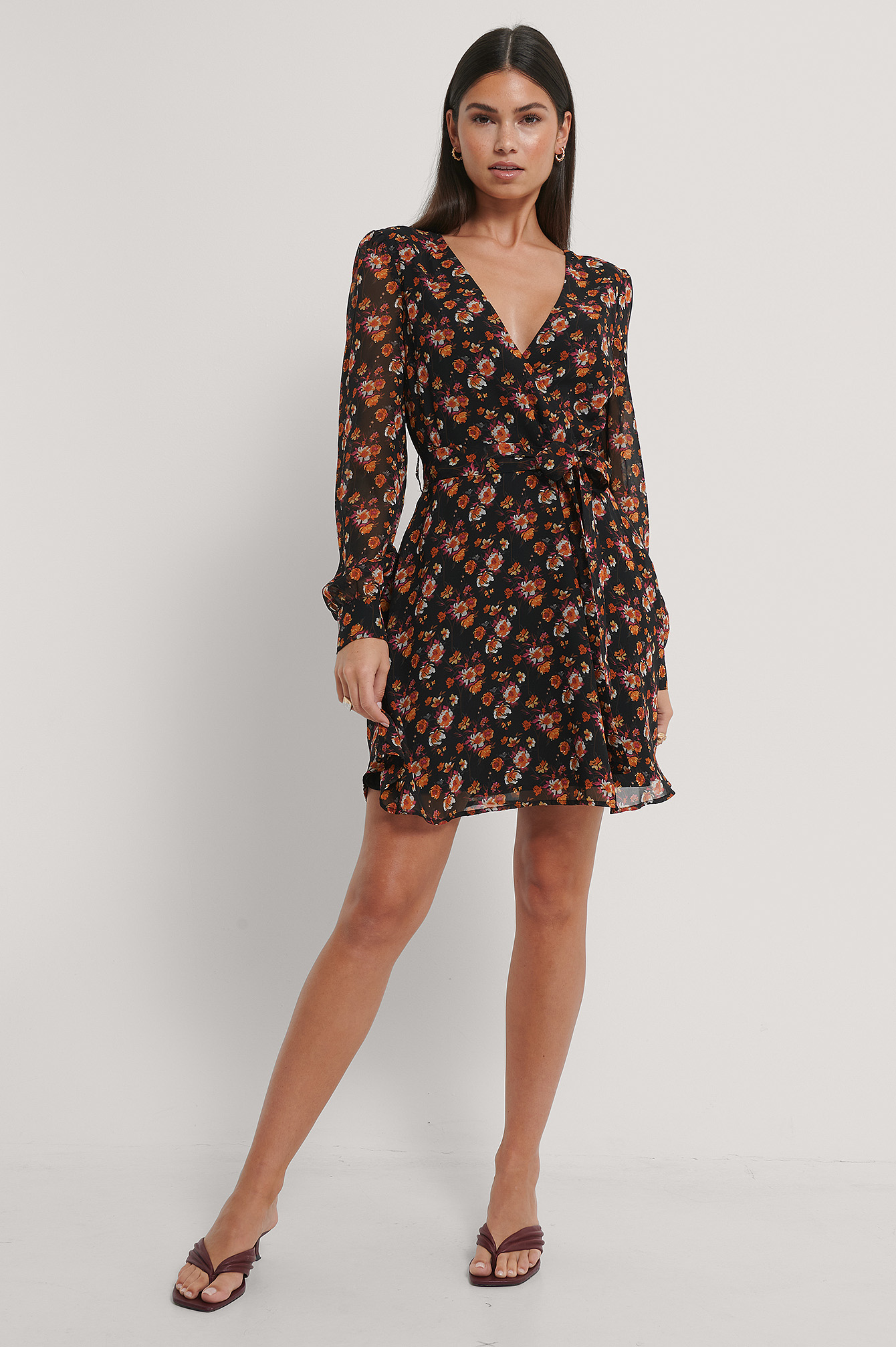 Black/Flower Print Robe Portefeuille En Mousseline