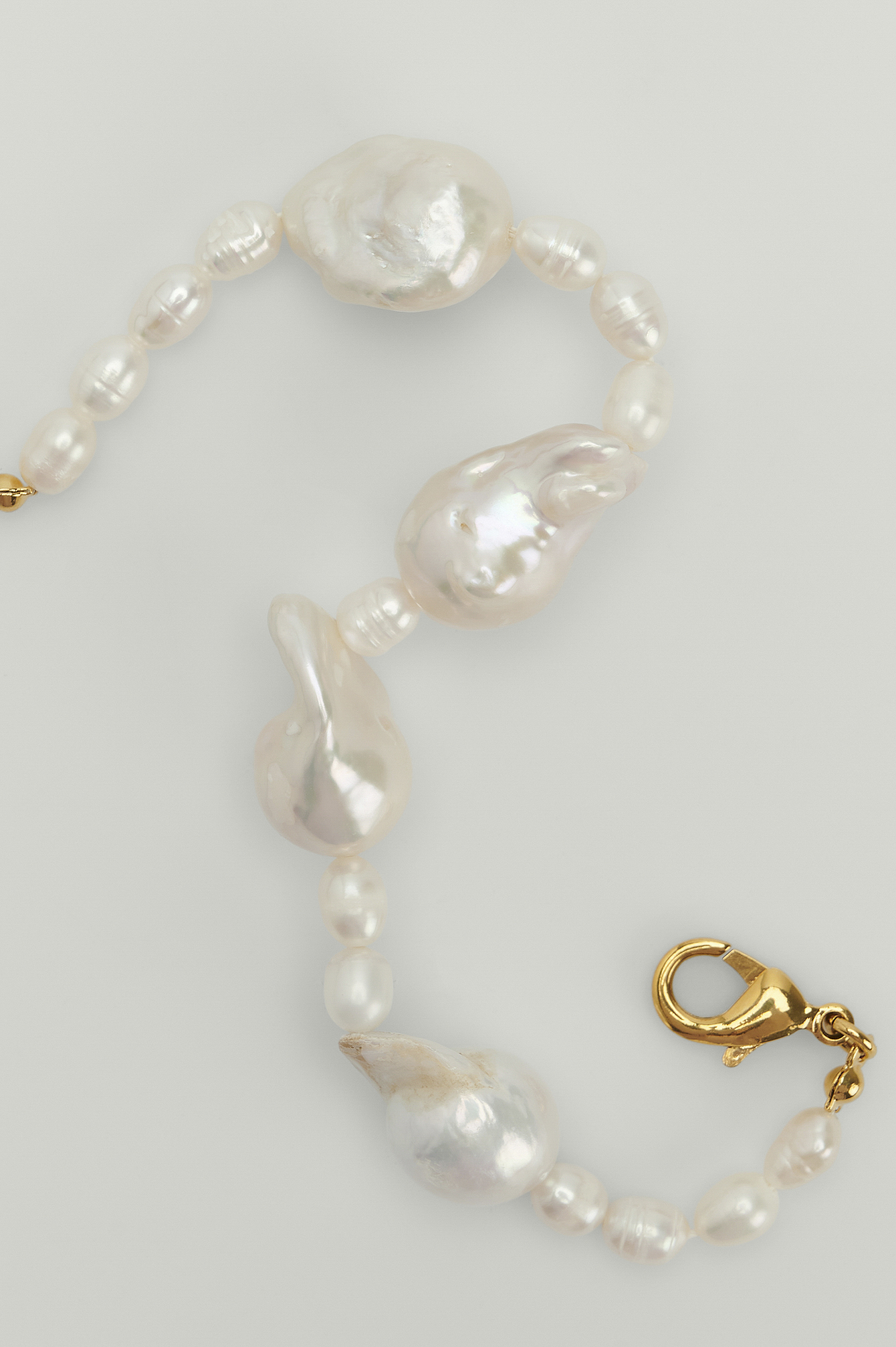 White Bracelet en perles d’eau douce et plaqué or
