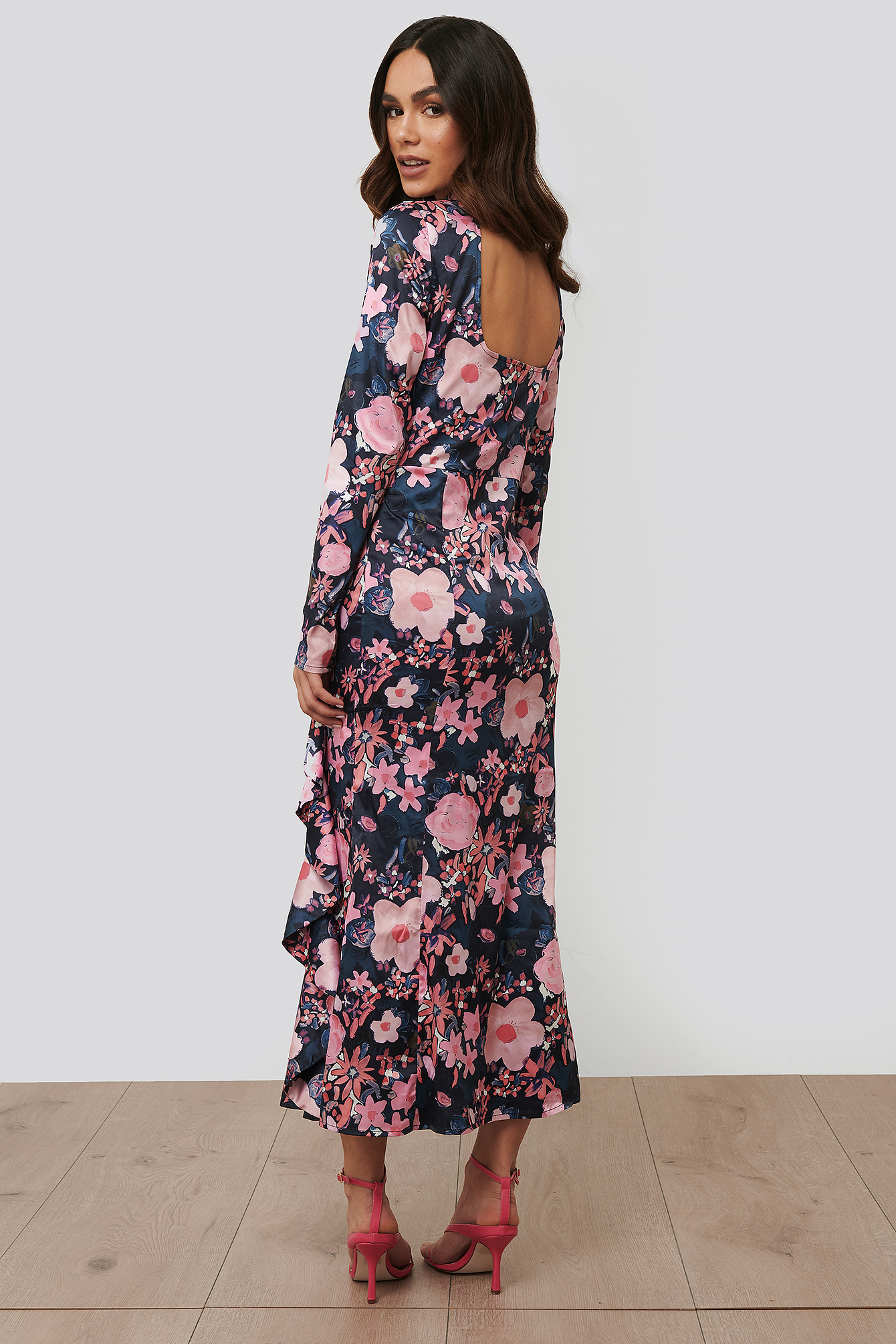 Dark Poppy Flower Robe Midi Col Haut