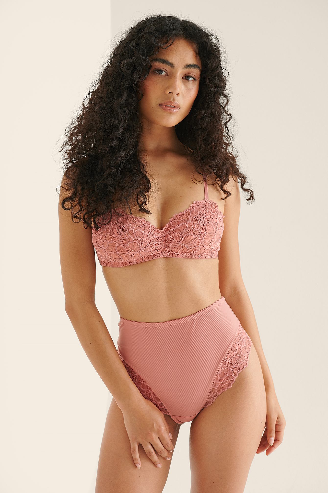 Pink Umber Culotte Brésilienne Côtelée Taille Haute