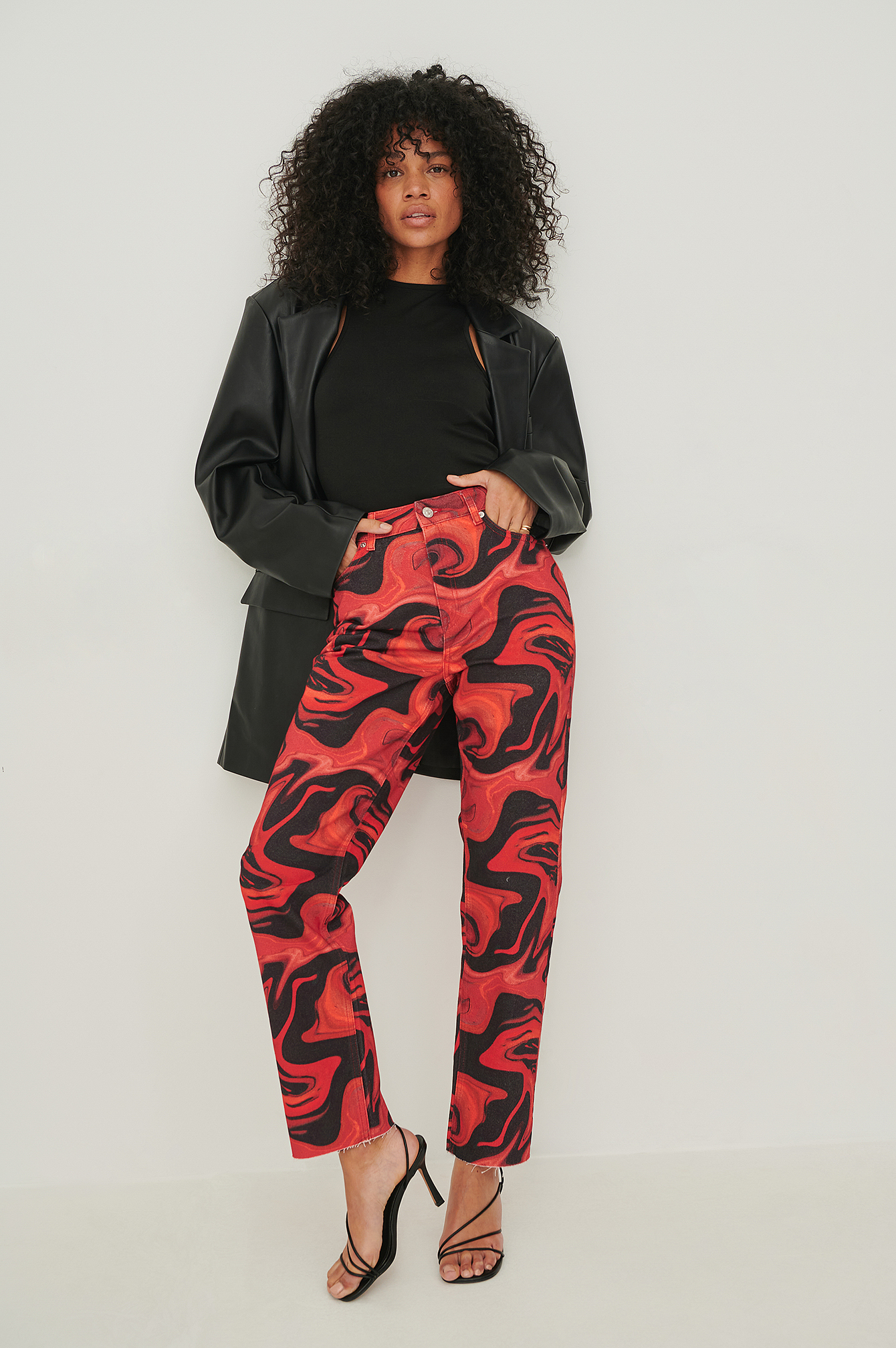 Jean droit taille haute biologique Rouge