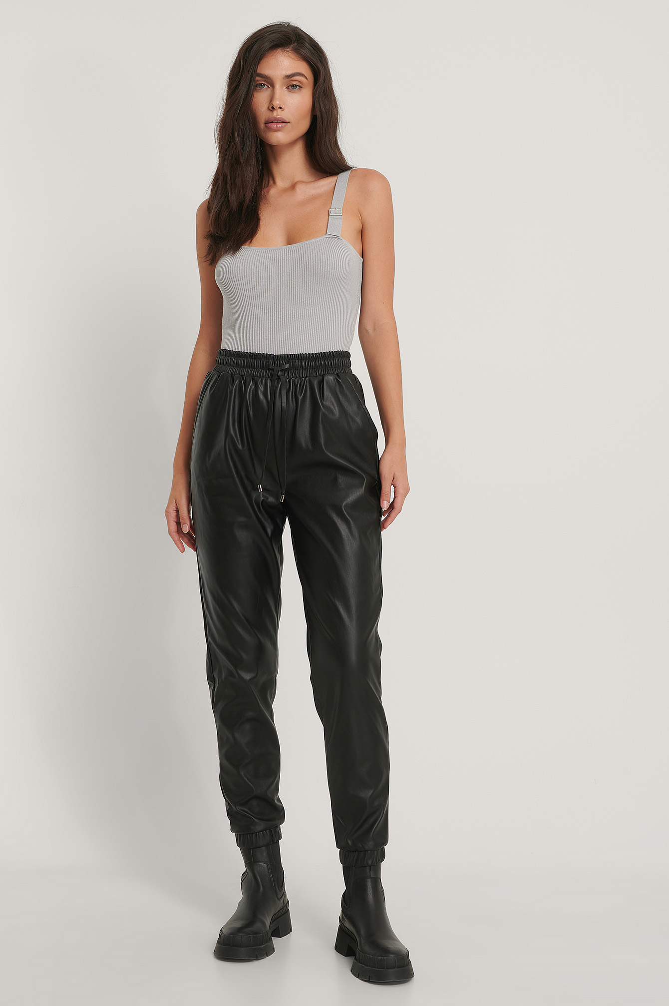 Black Pantalon Faux Cuir