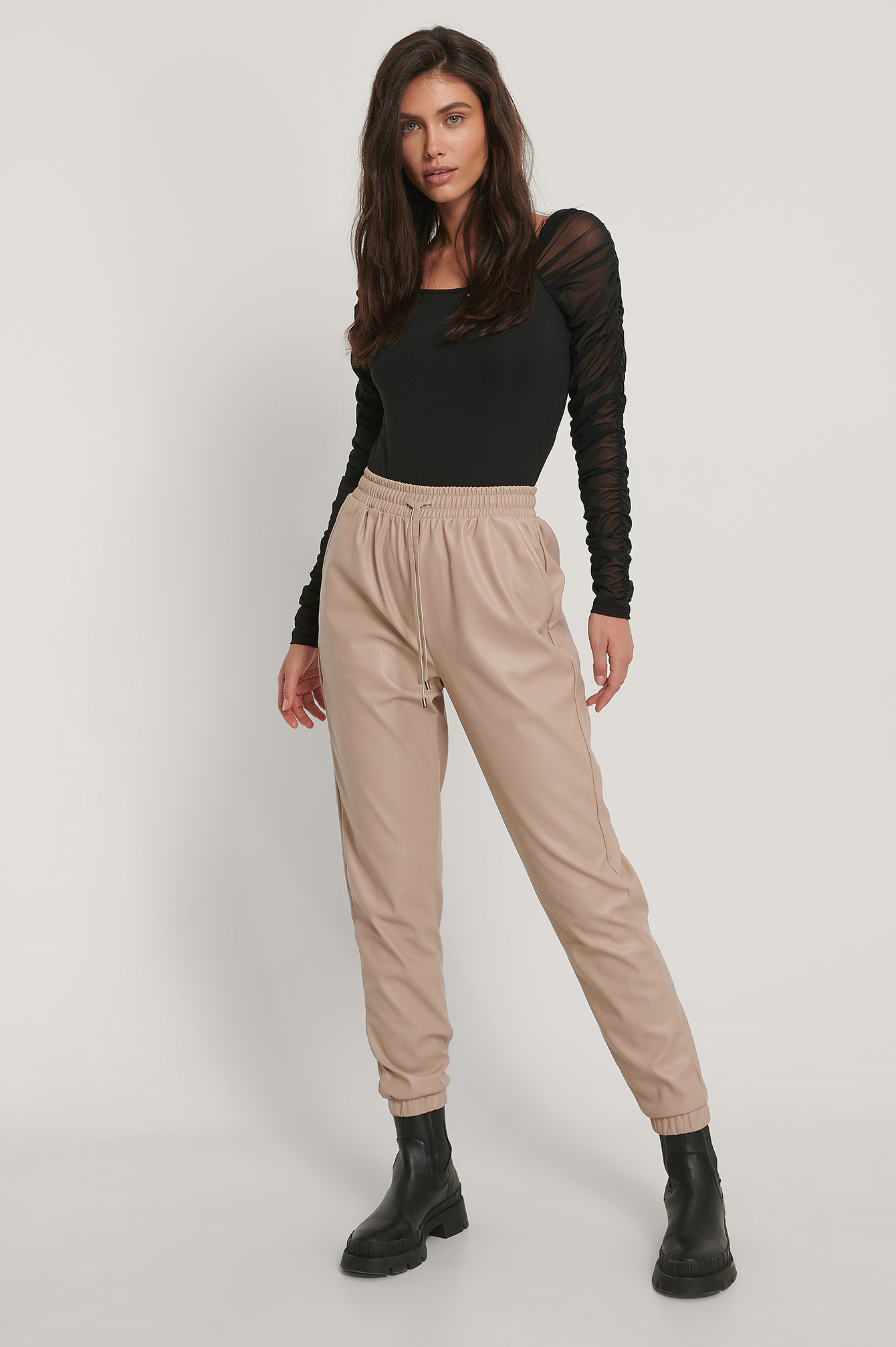 Beige Pantalon Faux Cuir