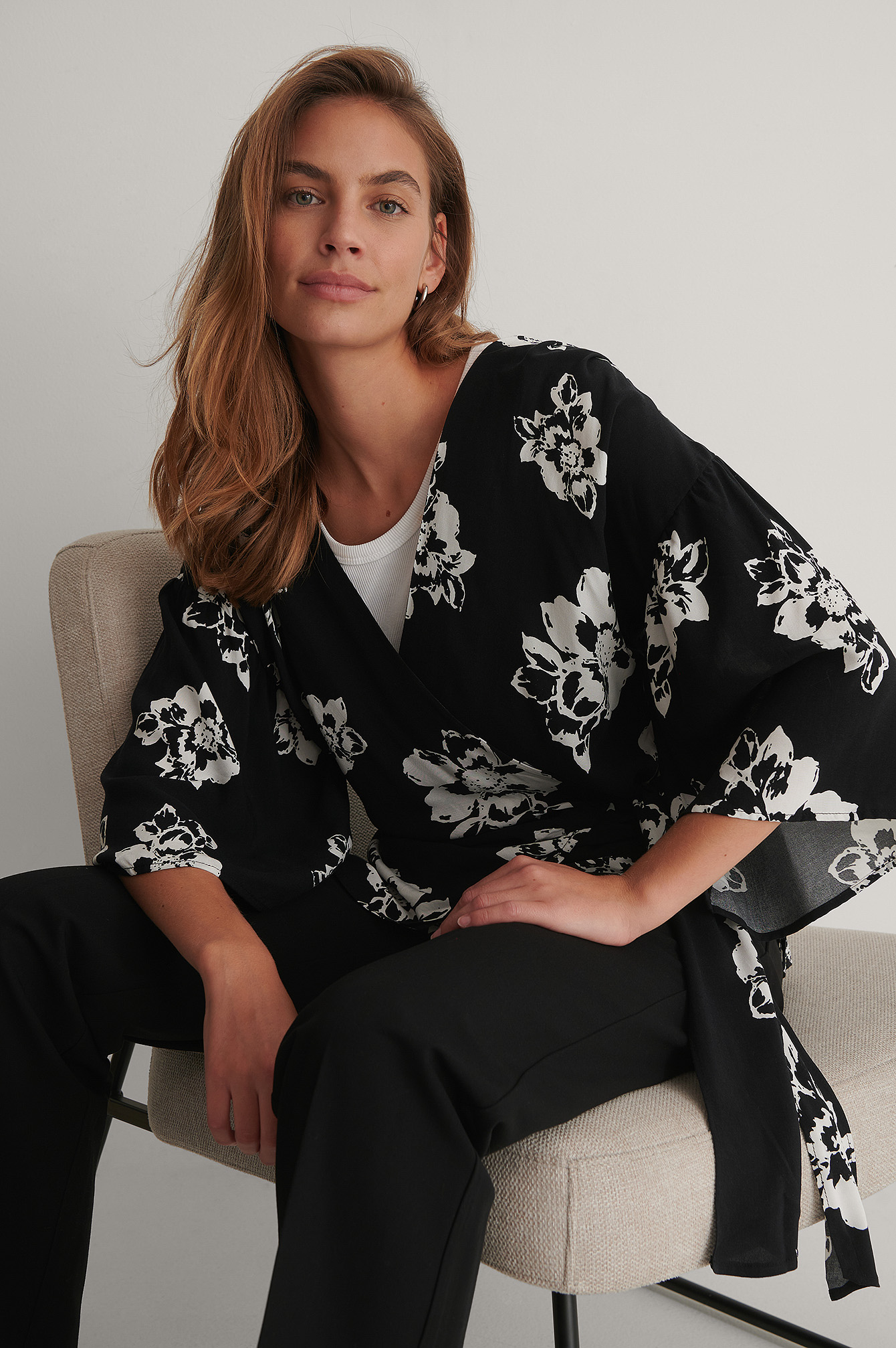 Black Haut De Kimono