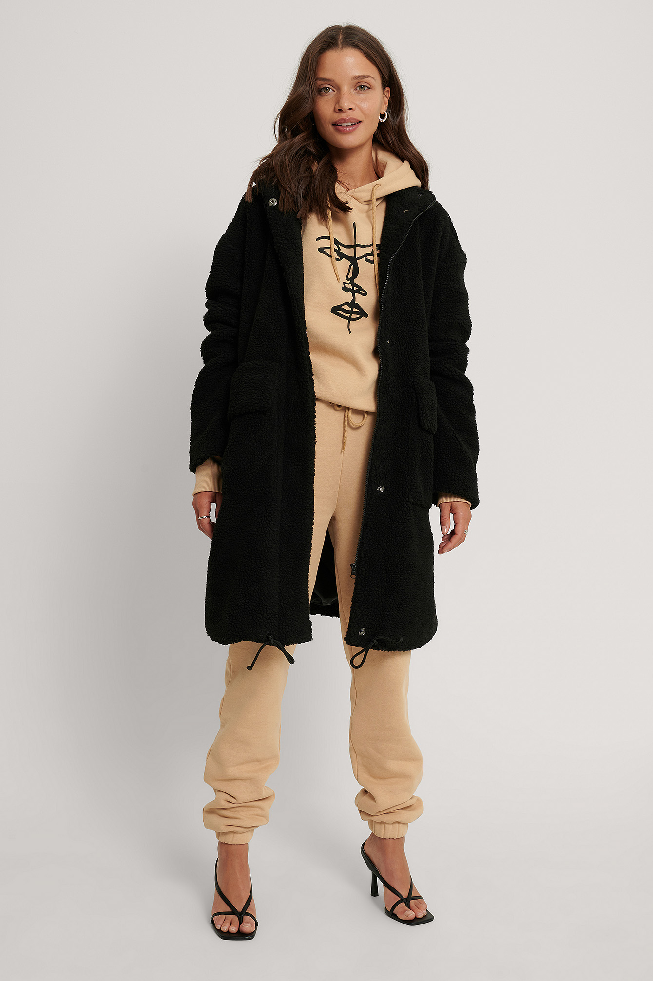 Black Manteau En Peluche À Cordon Et Poches Avant