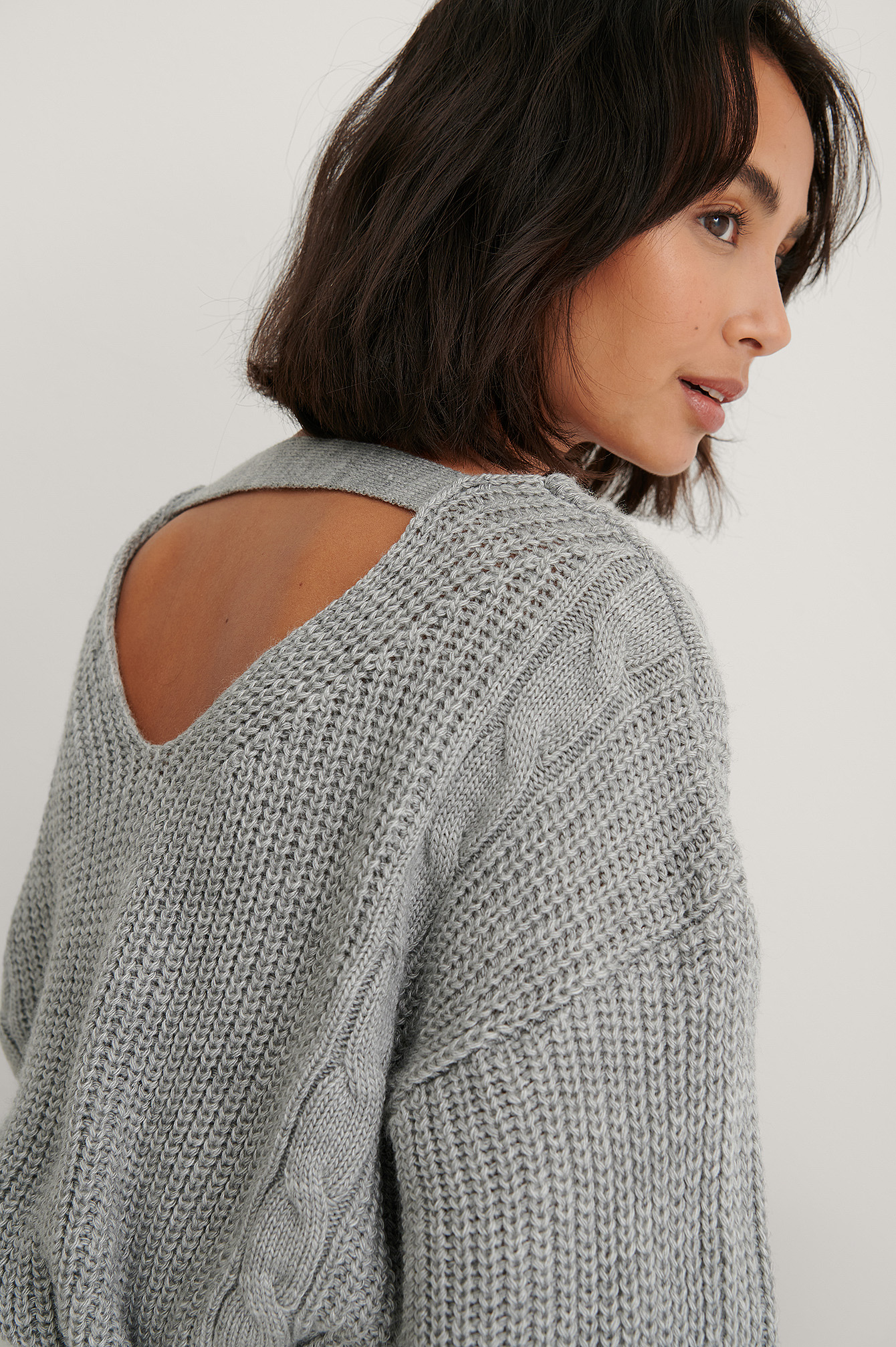 Grey Pull Long En Maille Torsadée