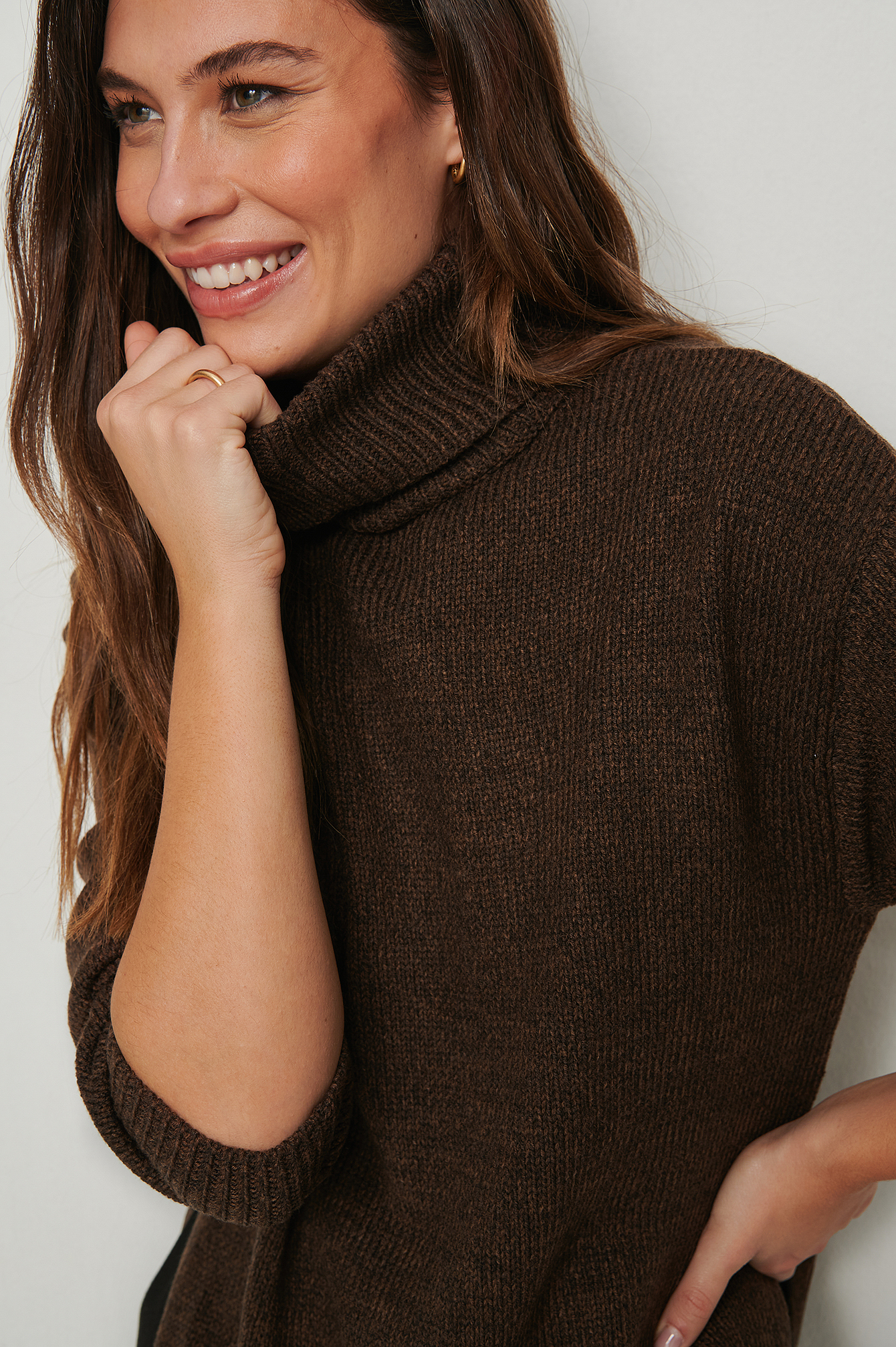 Brown Recyclé pull en tricot mélangé à manches longues et col montant