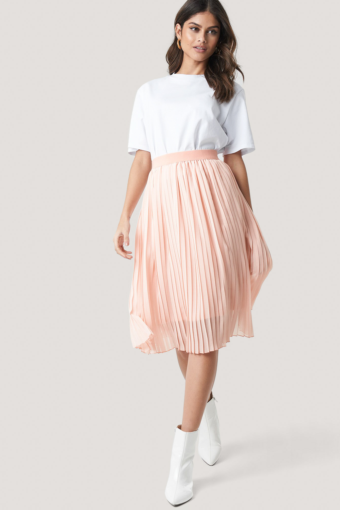 Rose Quartz NA-KD Midi Pleated Skirt