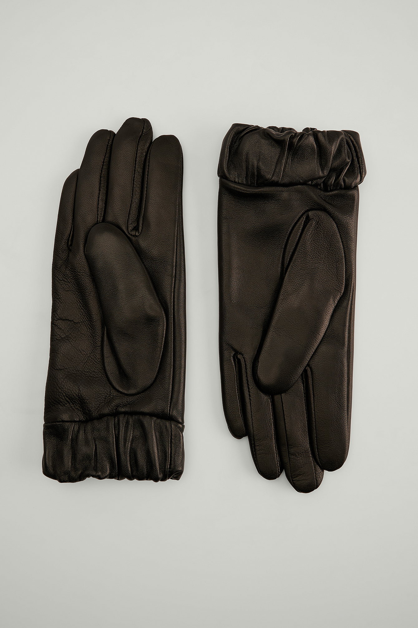Femme Accessoires Gants Accessories Moufles matelassées Synthétique NA-KD en coloris Noir 