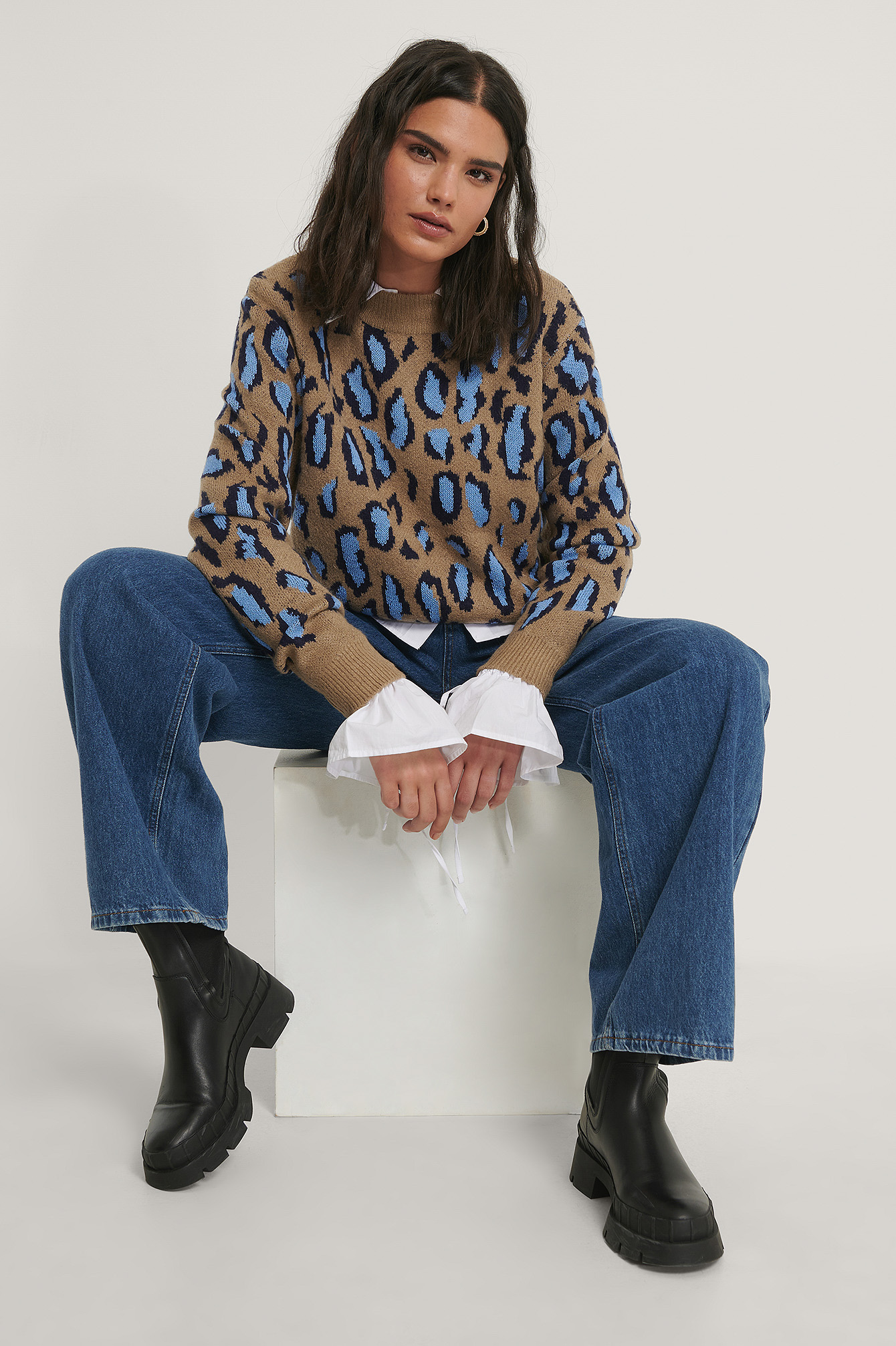 Blue/Beige Pull En Tricot À Col Rond Et Motifs Léopard