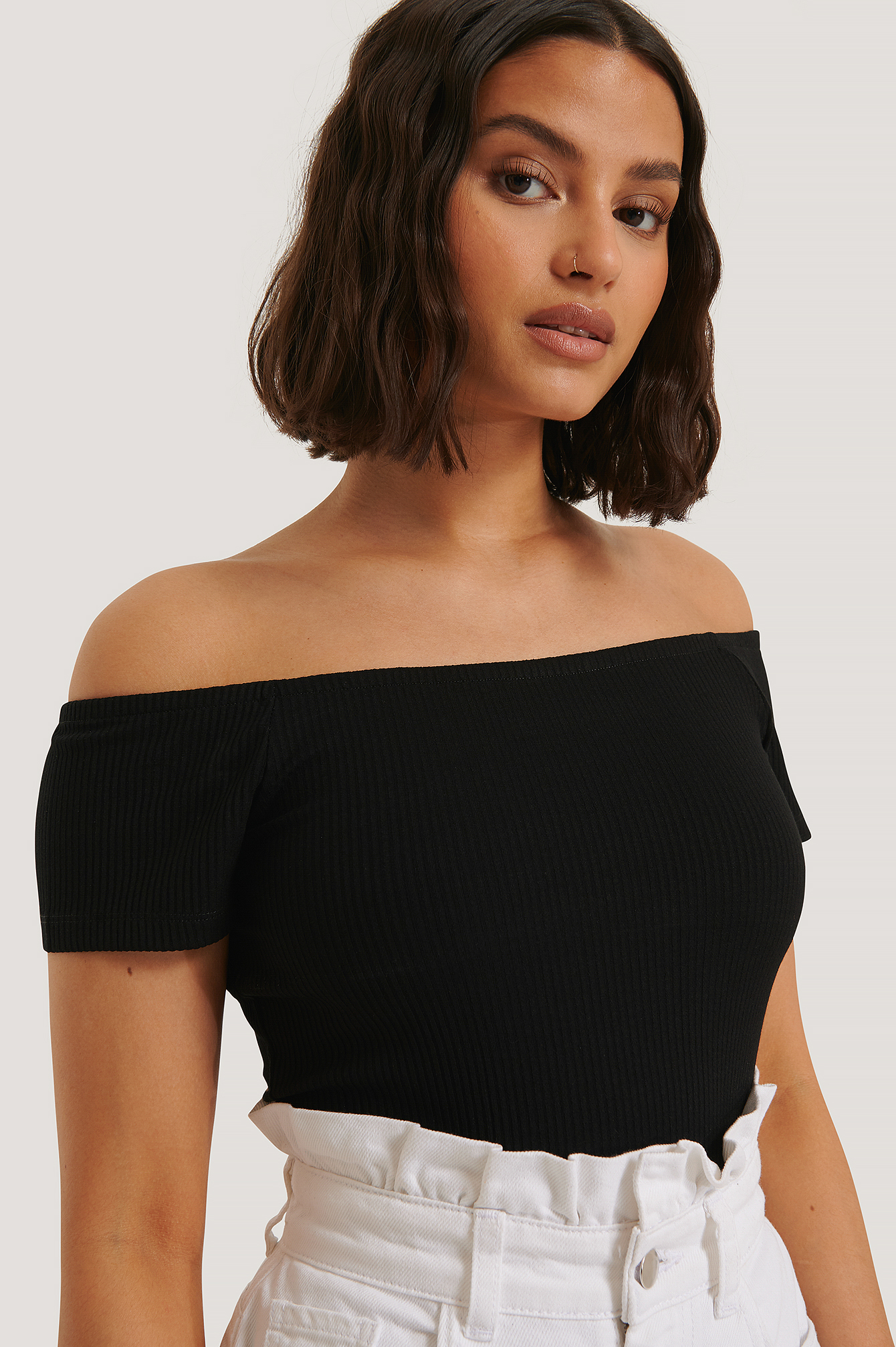 Tops A Epaules Denudees Nos Articles En Ligne Na Kd Fr