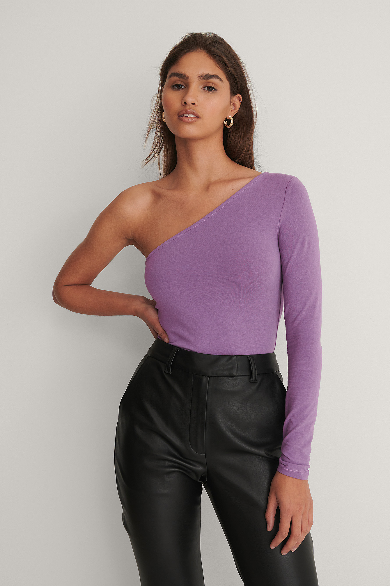 Violet Haut Une Épaule