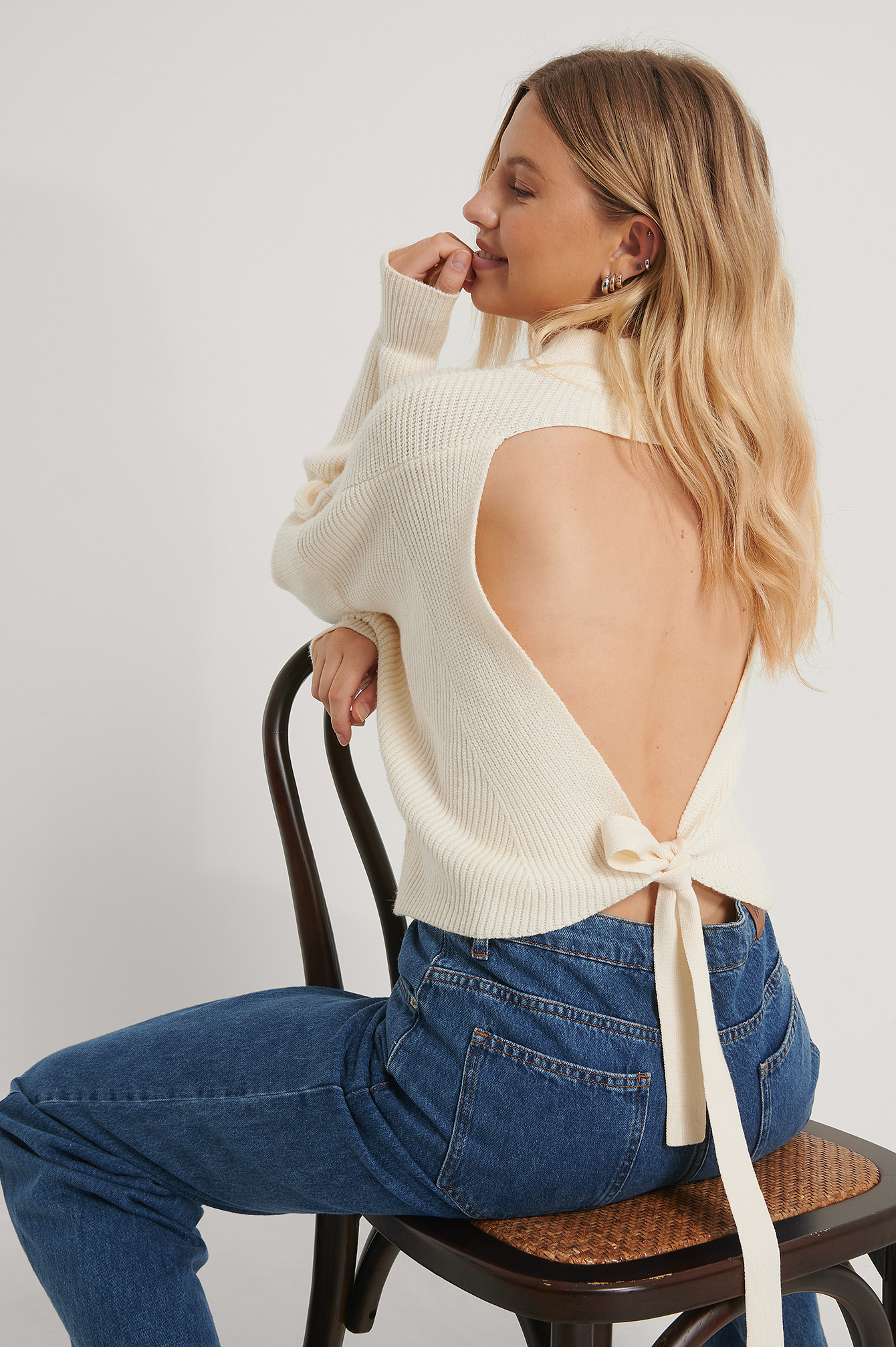 Off White Robe En Maille À Dos Ouvert