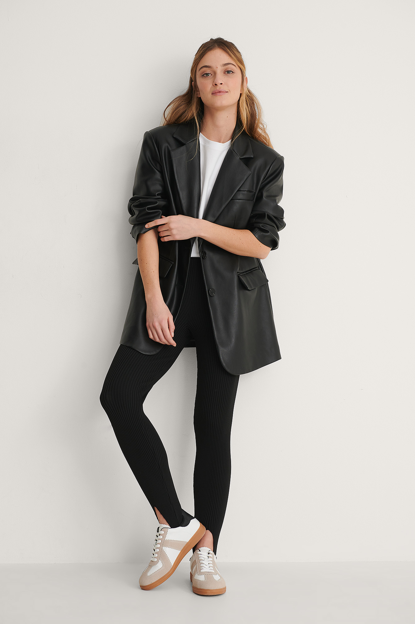 Black Leggings En Maille À Talon Ouvert