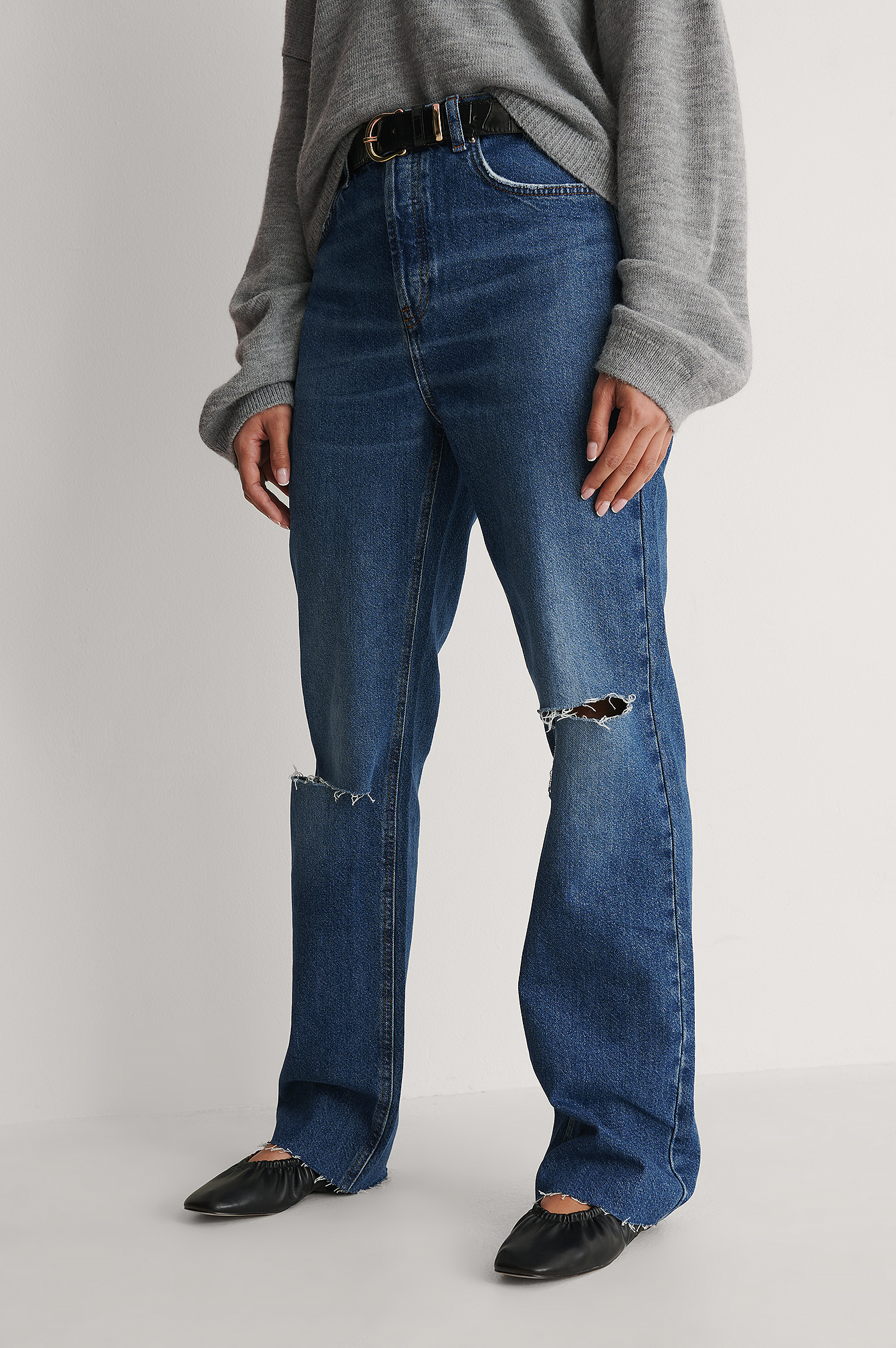 Mid Blue NA-KD Trend Jean taille haute à genoux ouverts
