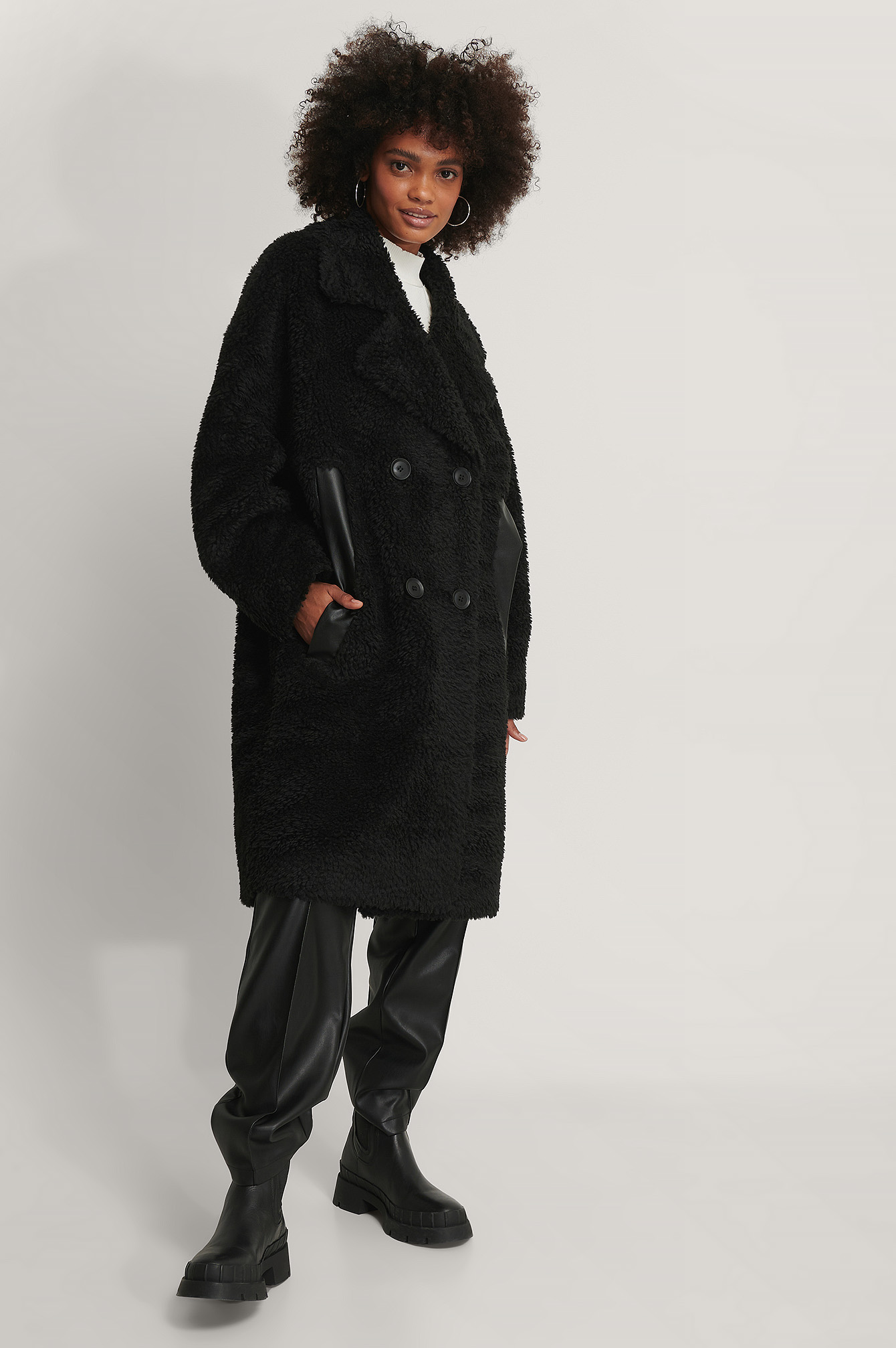 Black Manteau Long En Peluche