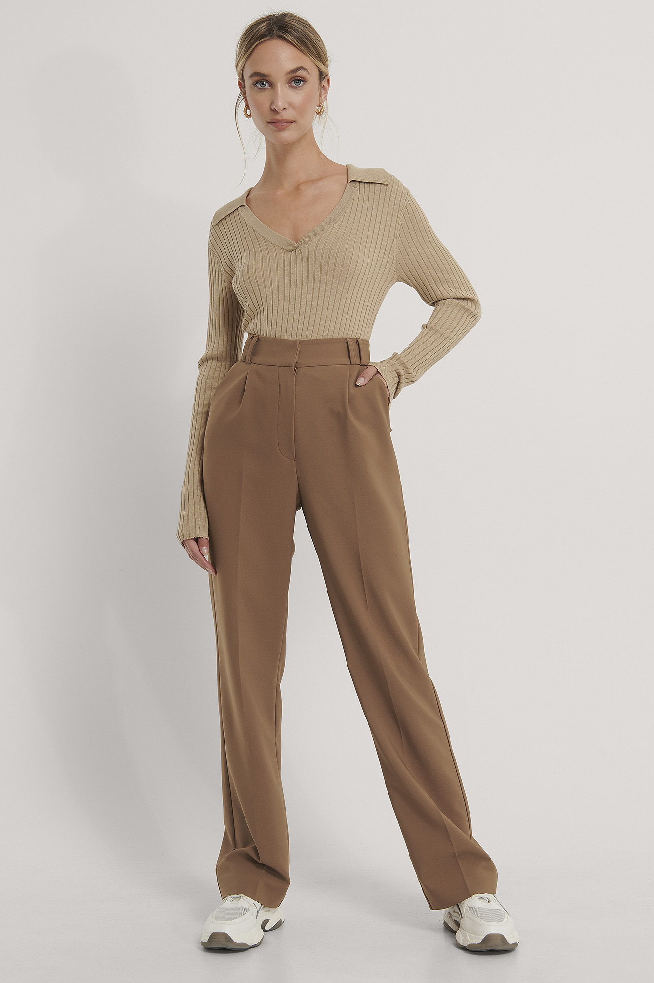 Beige Pique Collar Ribbed Knitted Sweater