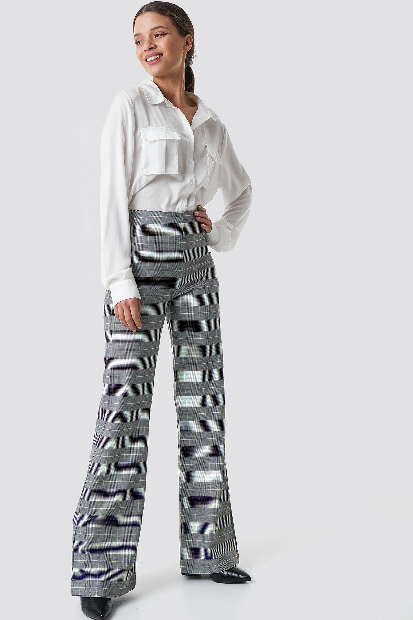Checkered NA-KD Trend Plain High Waist Flared Pants