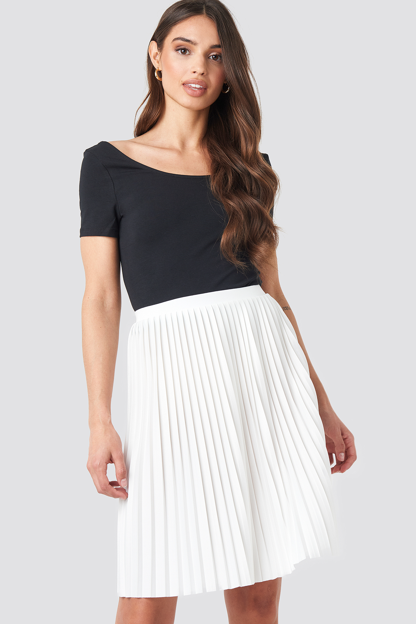 Offwhite NA-KD Short Pleated Skirt