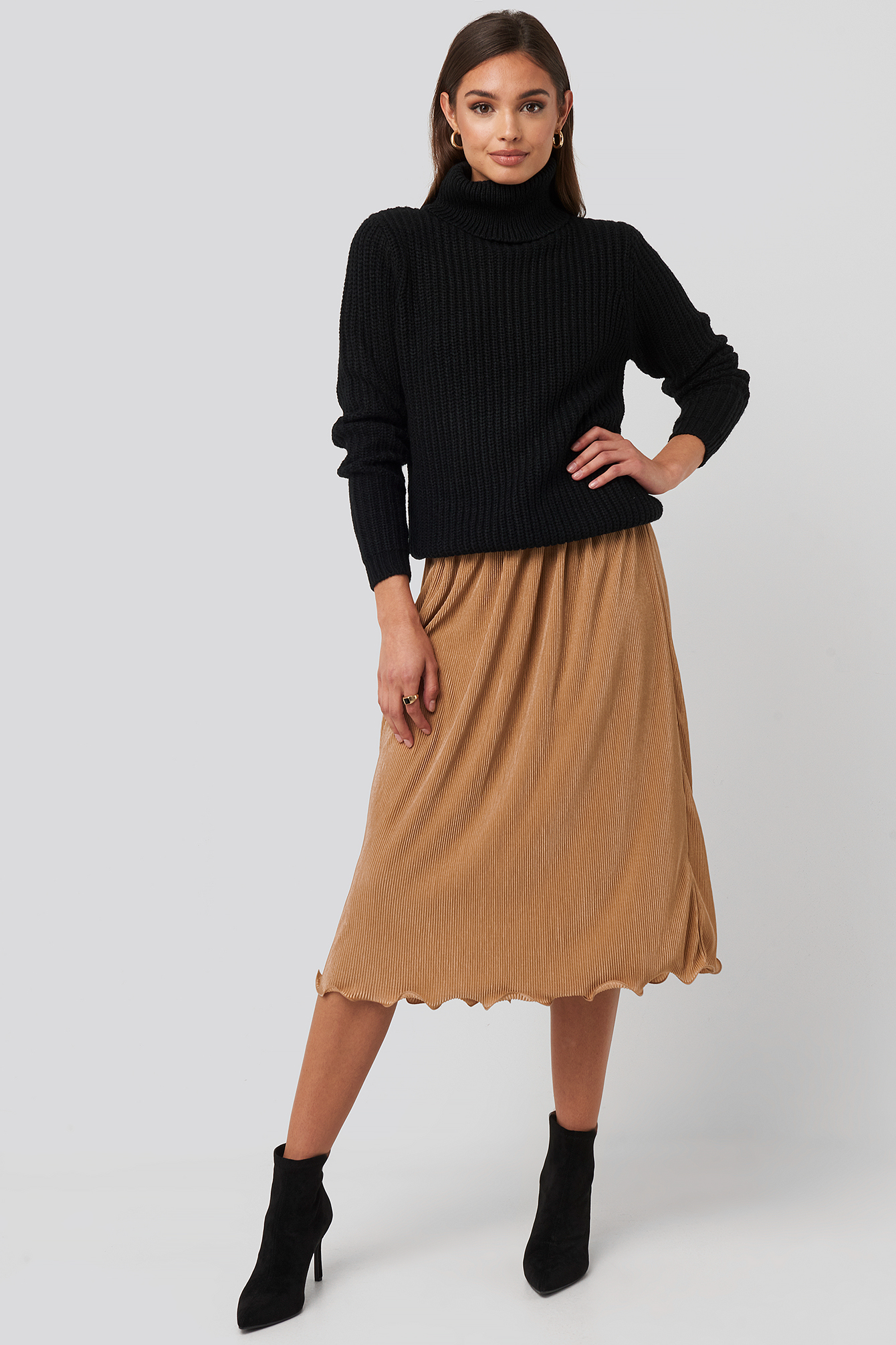 Beige NA-KD Trend Pleated Detailed Hem Skirt