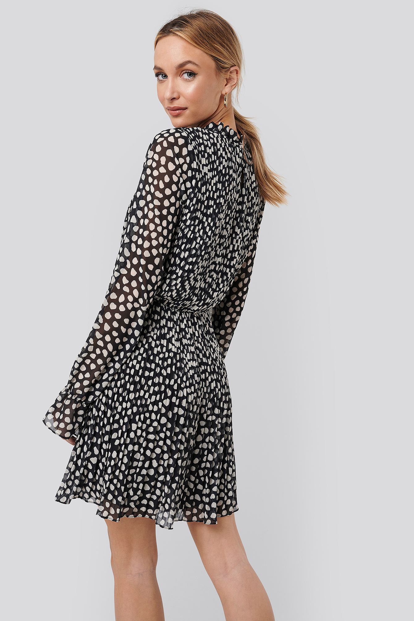 robe elastique a la taille