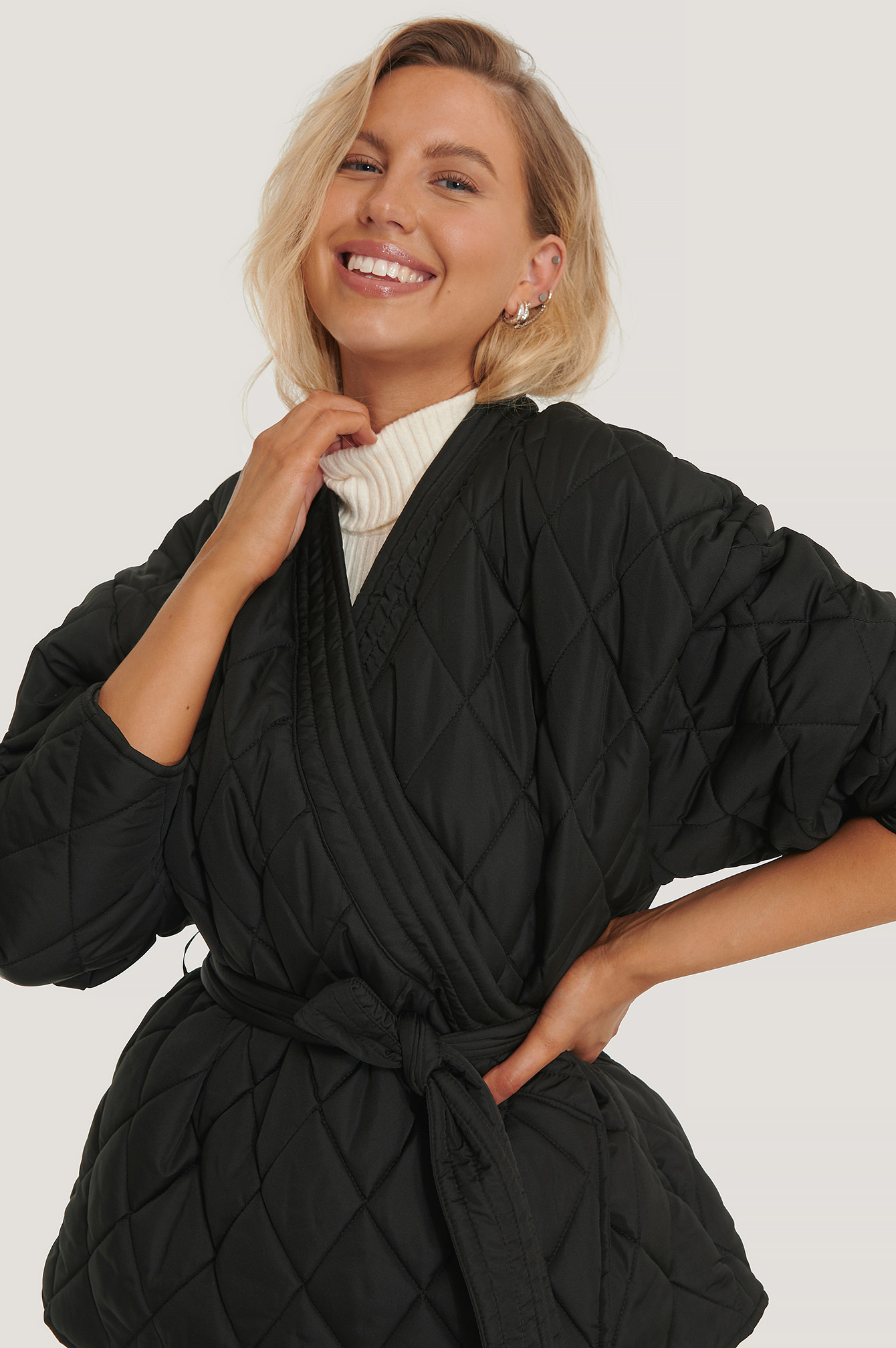 Black Veste Kimono Matelassée