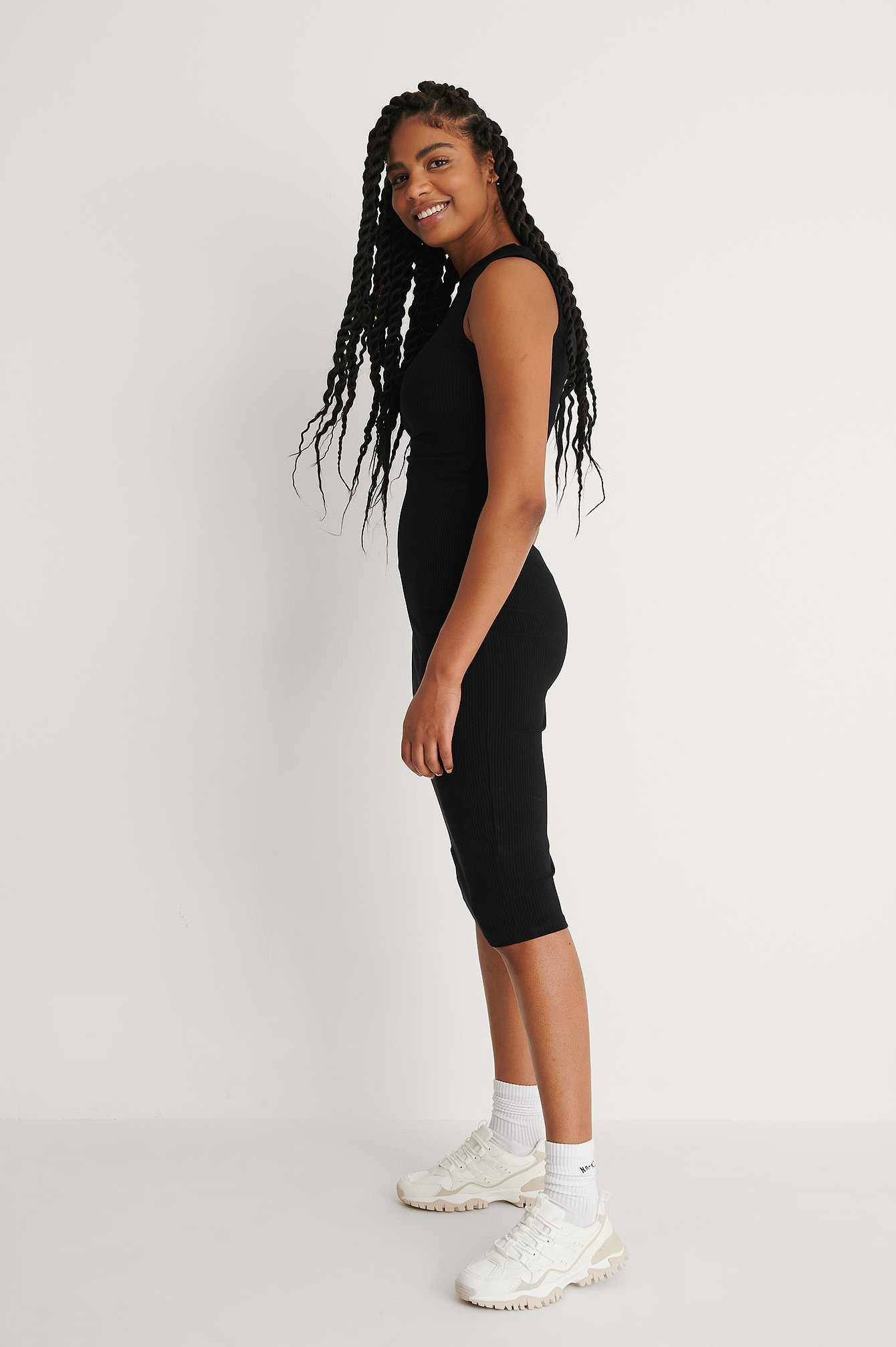 Black Robe Midi Sans Manches Côtelée