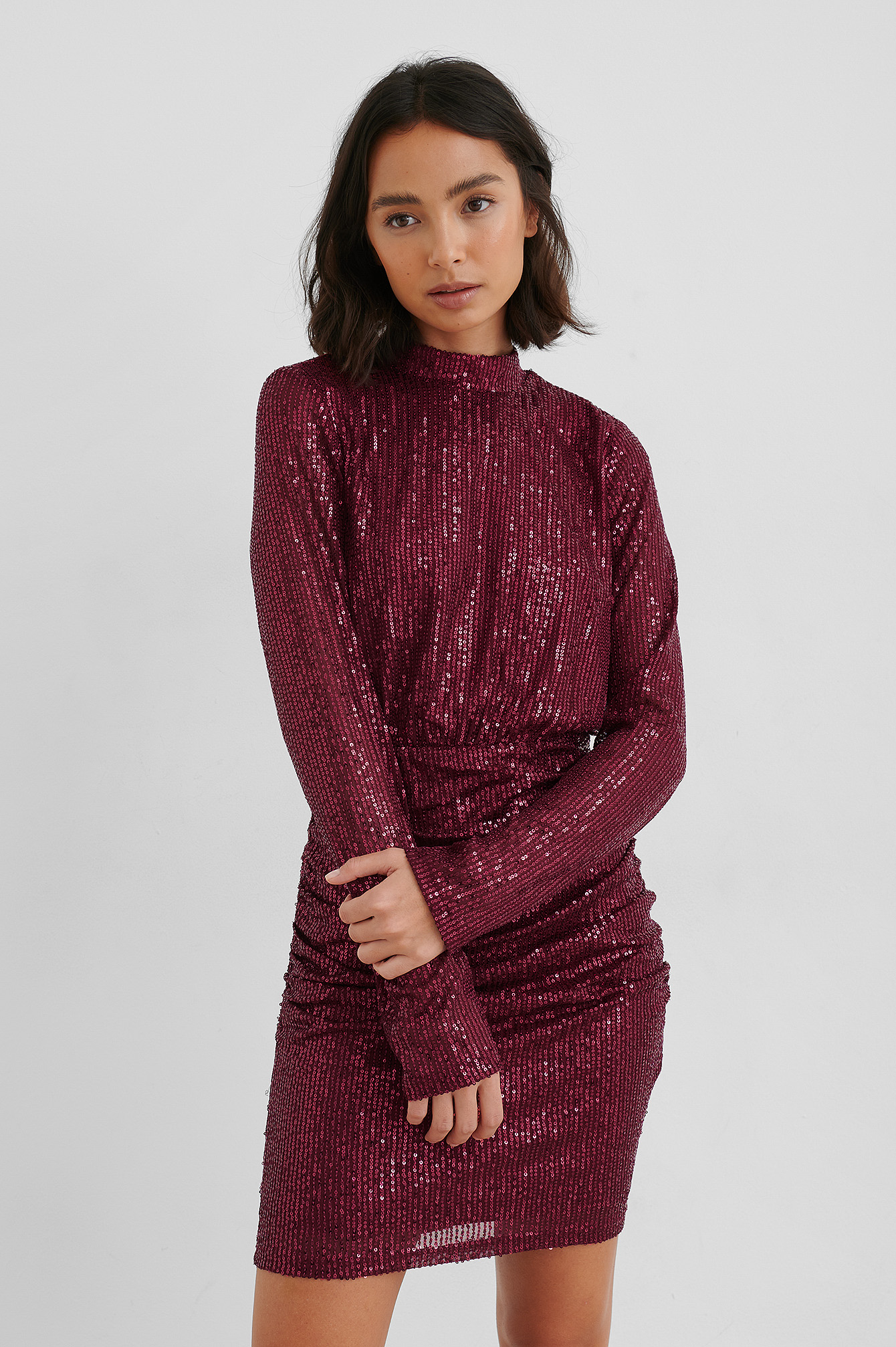 Burgundy Robe À Paillettes