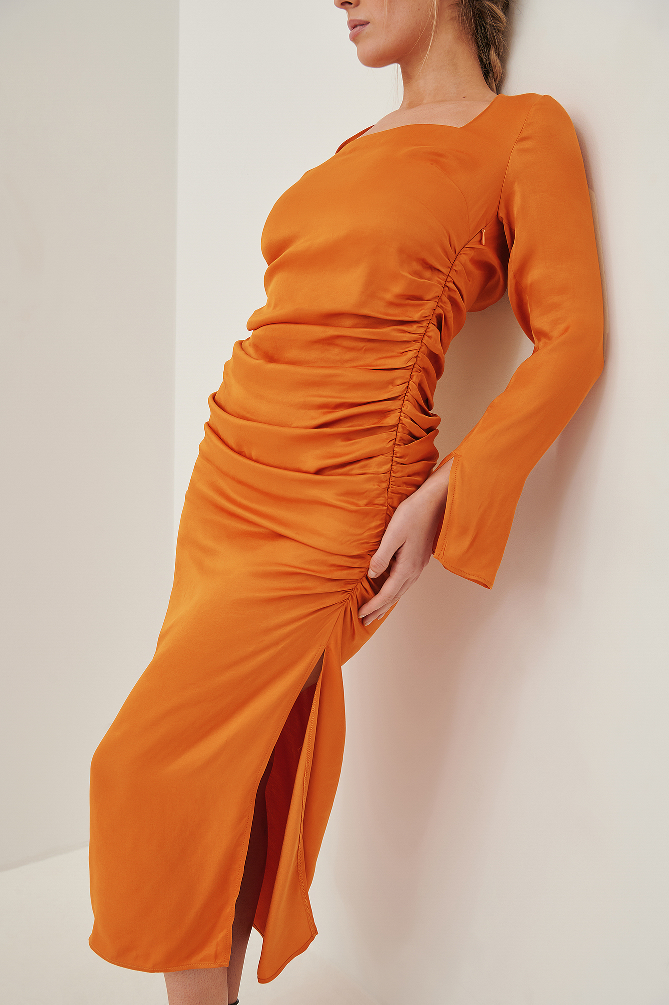 Orange Robe mi-longue froncée