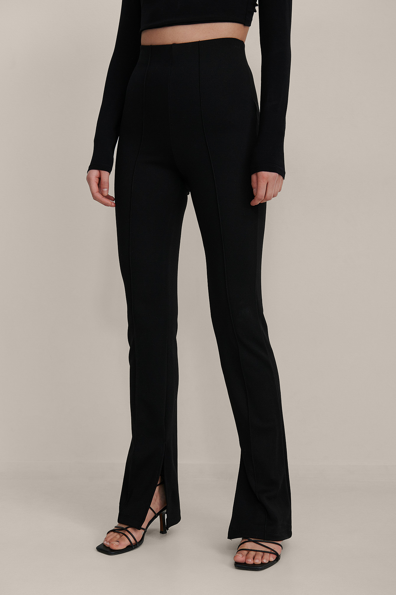 Pantalon à fentes avec coutures Noir