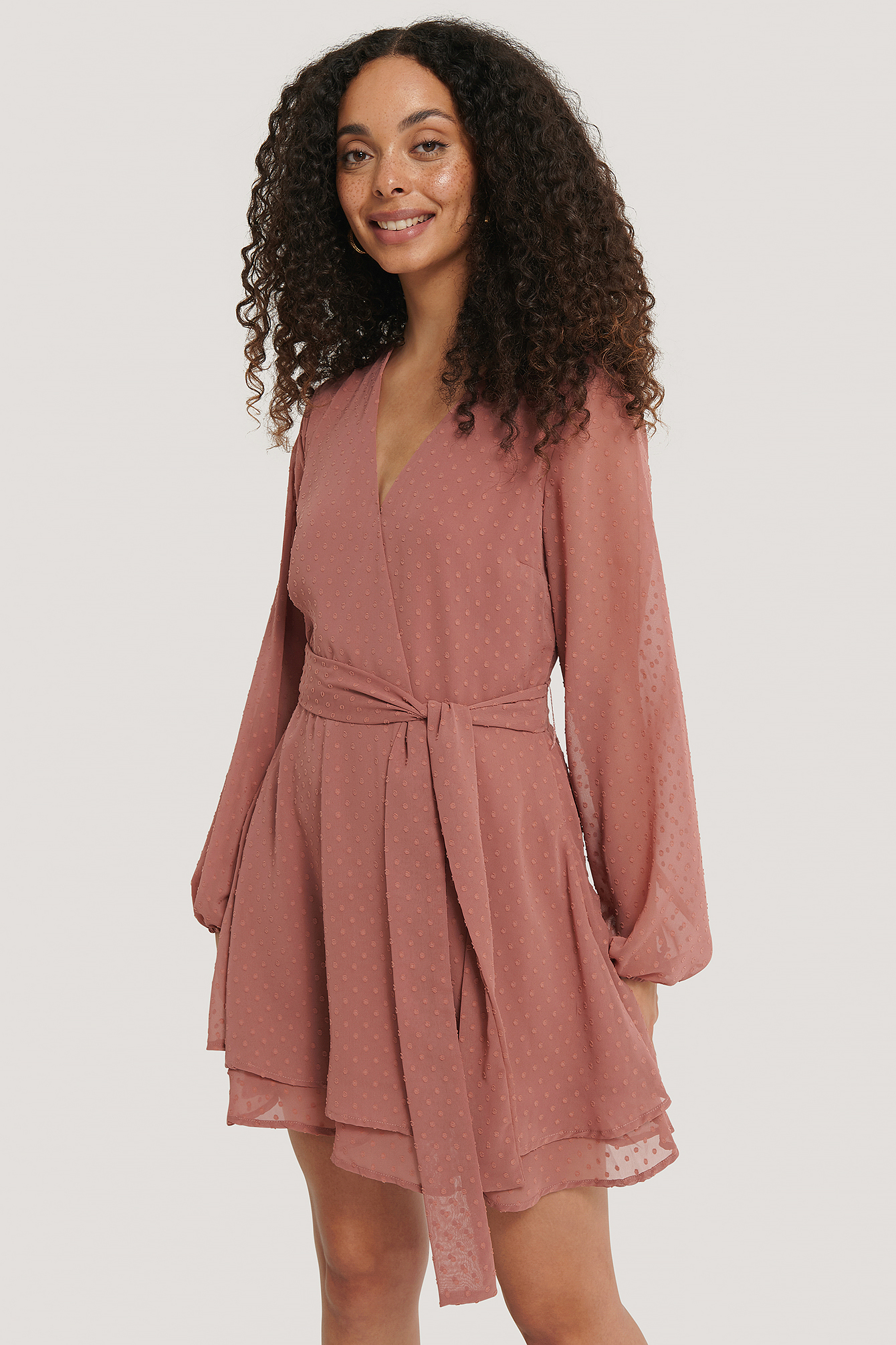 Dark Pink Robe En Dobby À Superpositions Et À Fronces