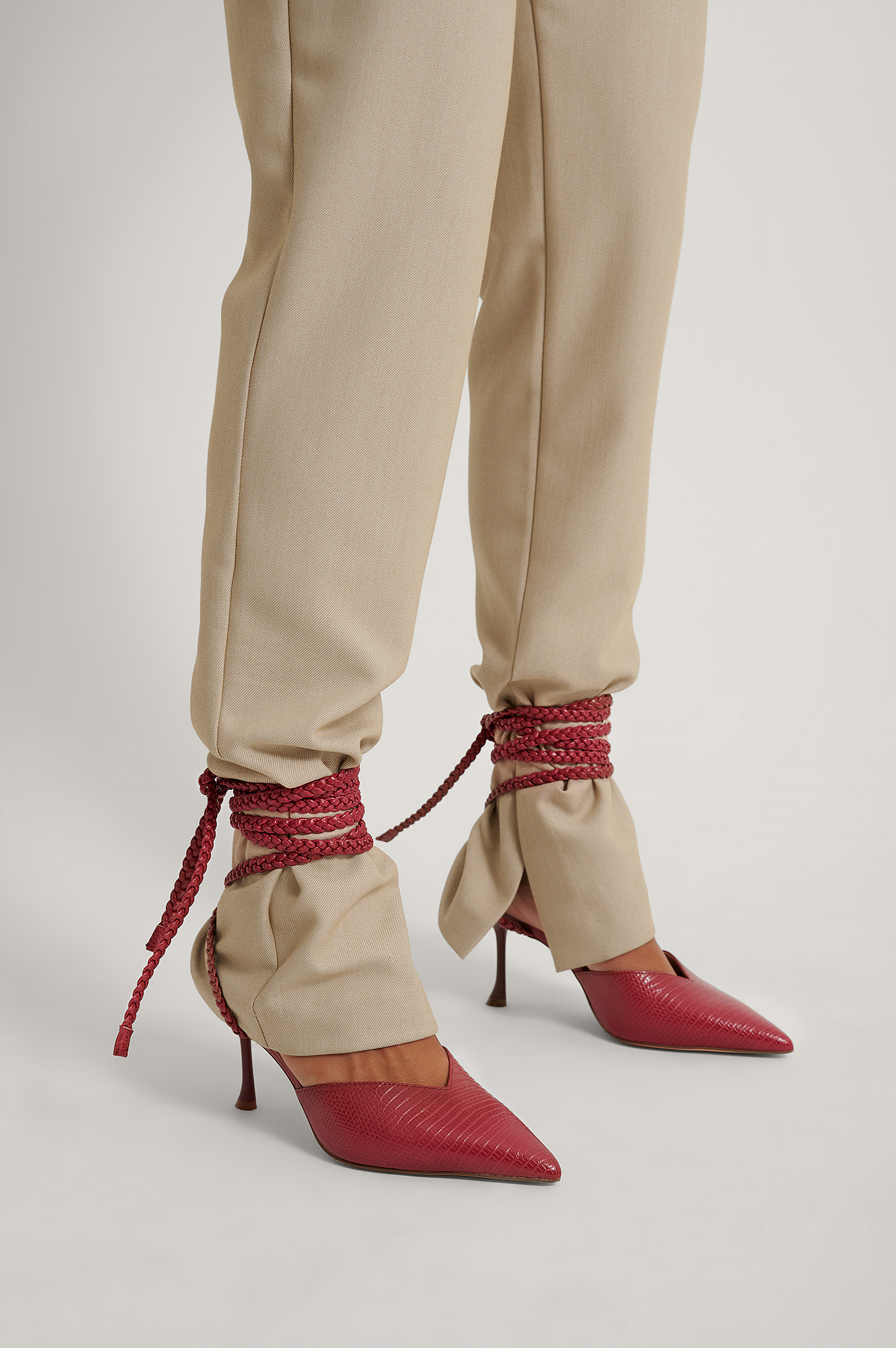 Escarpins A Lacets Et Talons Aiguille Inclines Rouge Na Kd Fr