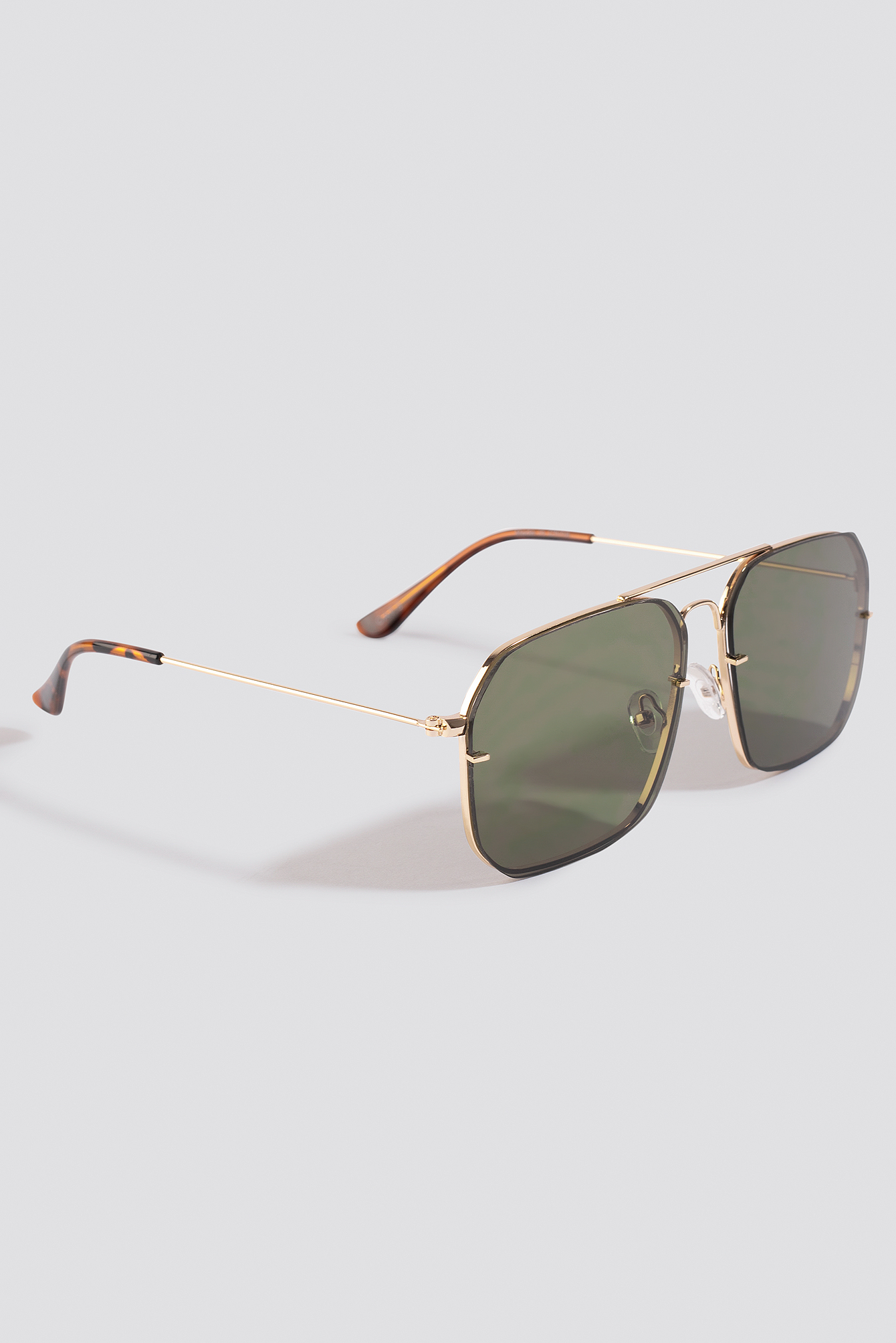 Green Bottle Squared Wire Frame Sunglasses