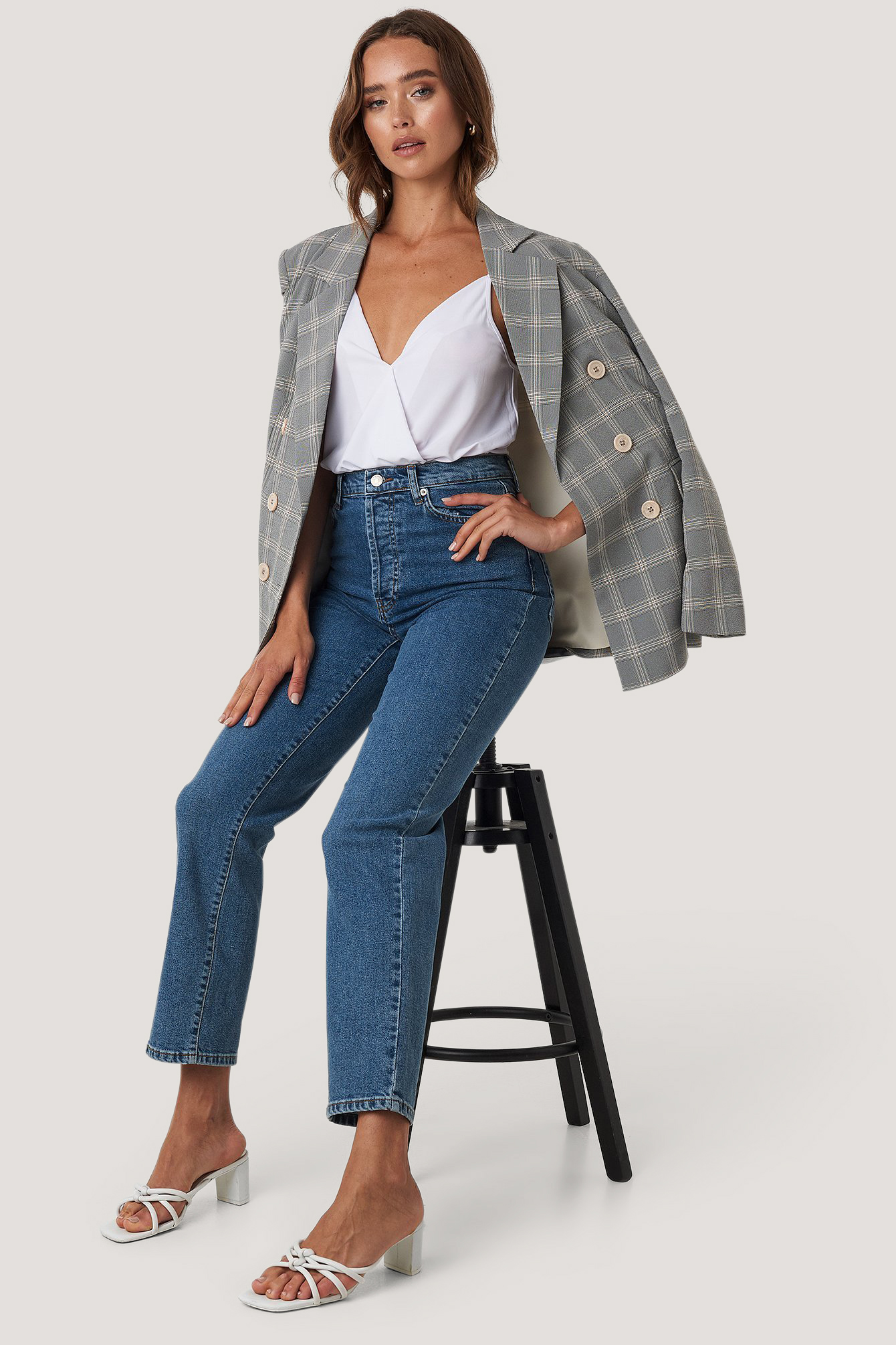 Mid Blue Jean Taille Haute Droit