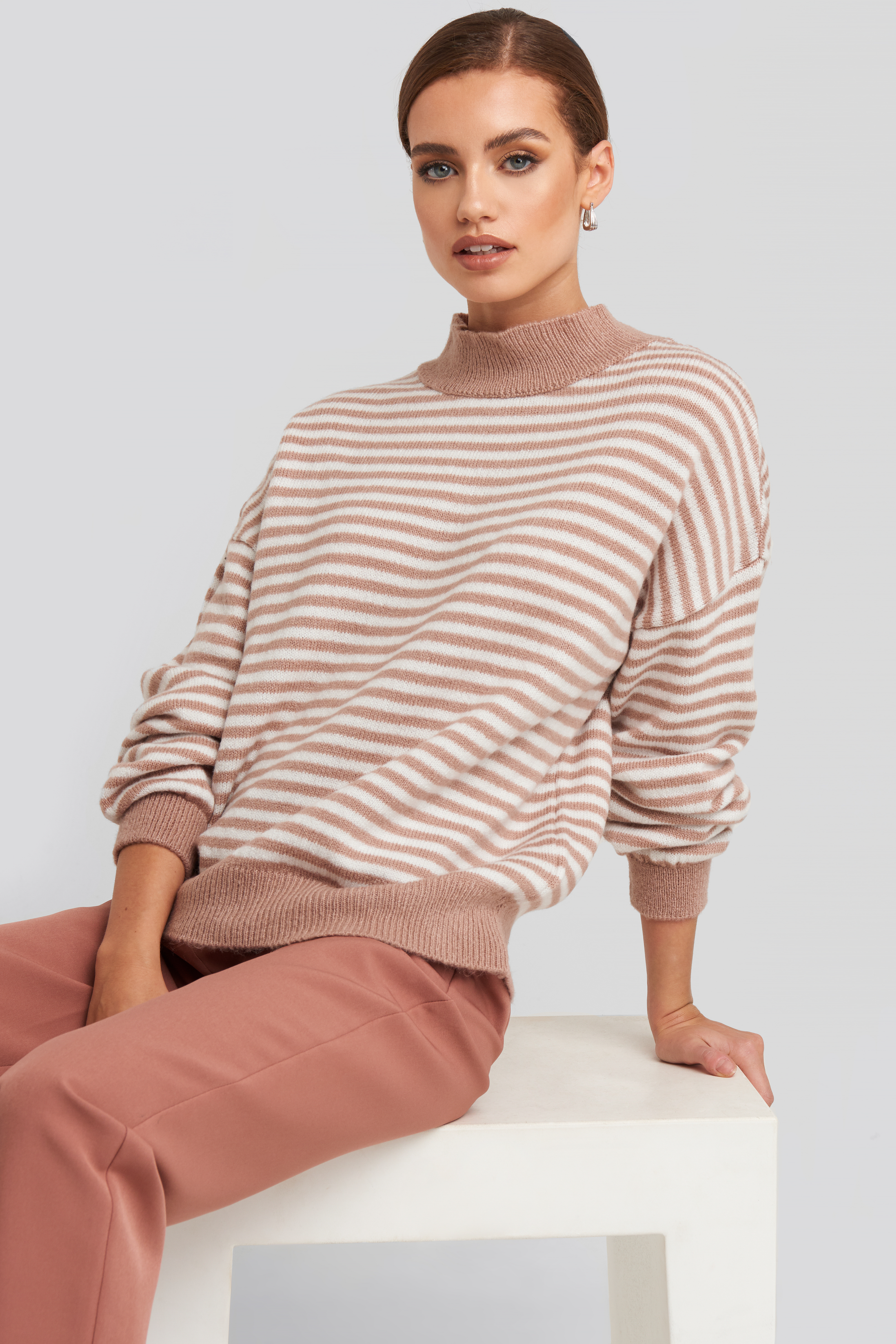 Pink/White Striped Balloon Sleeve Knitted Sweater