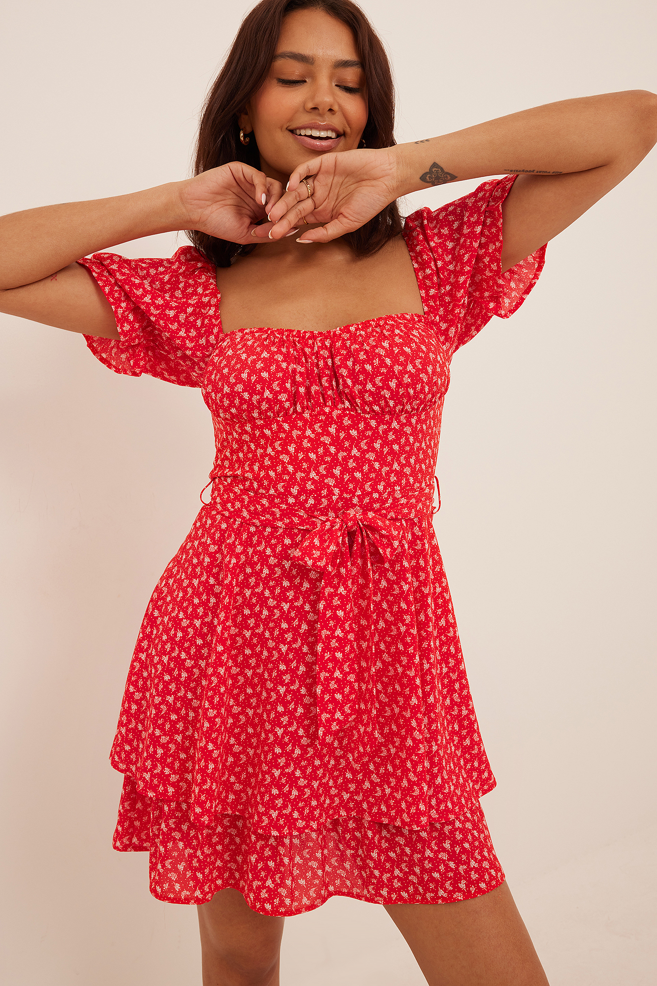 Red Velvet Floral Mini robe taille nouée